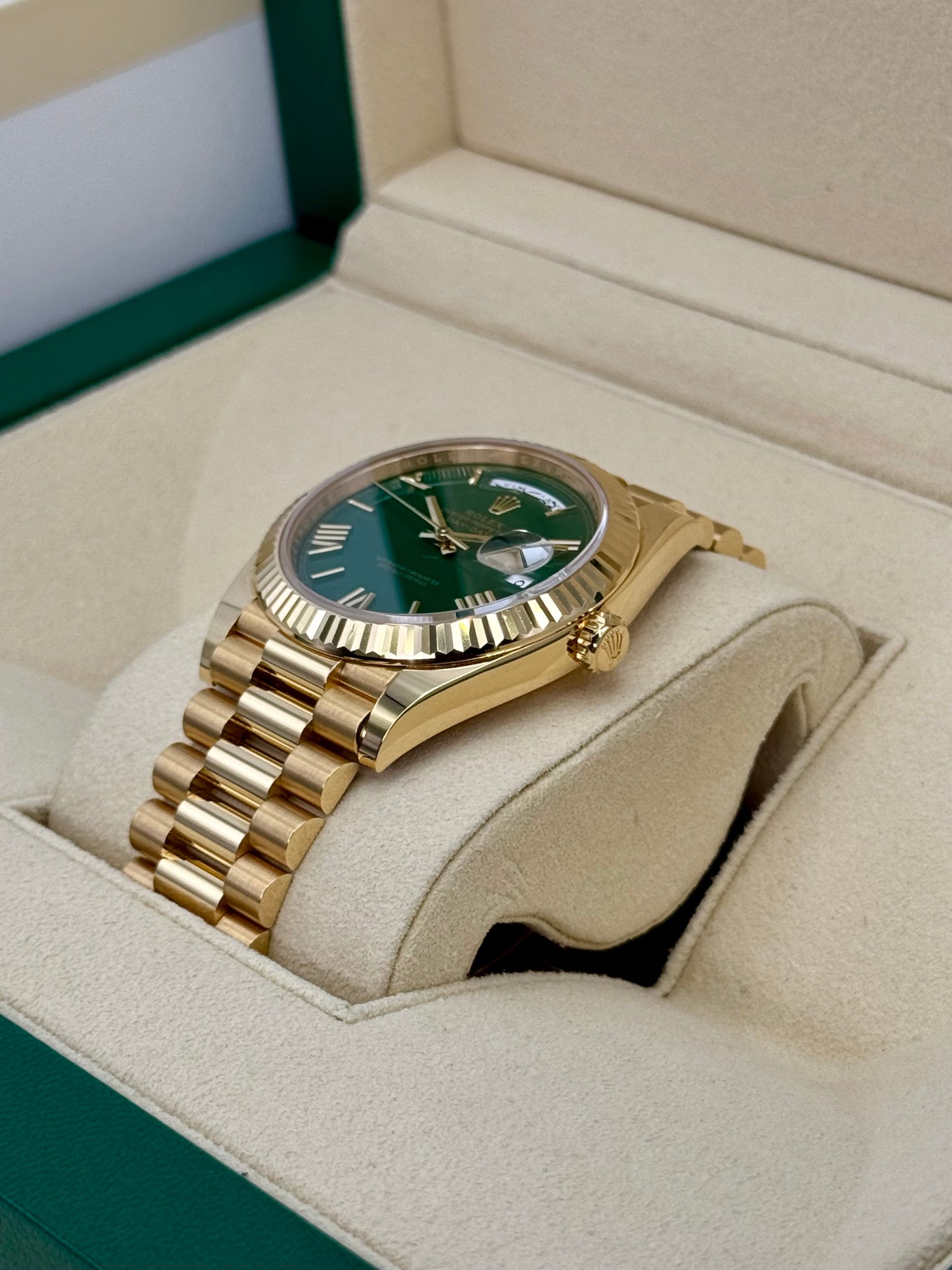 2023 Rolex Day-Date 40mm 228238 Arabic Calendar Green Dial - Image 6