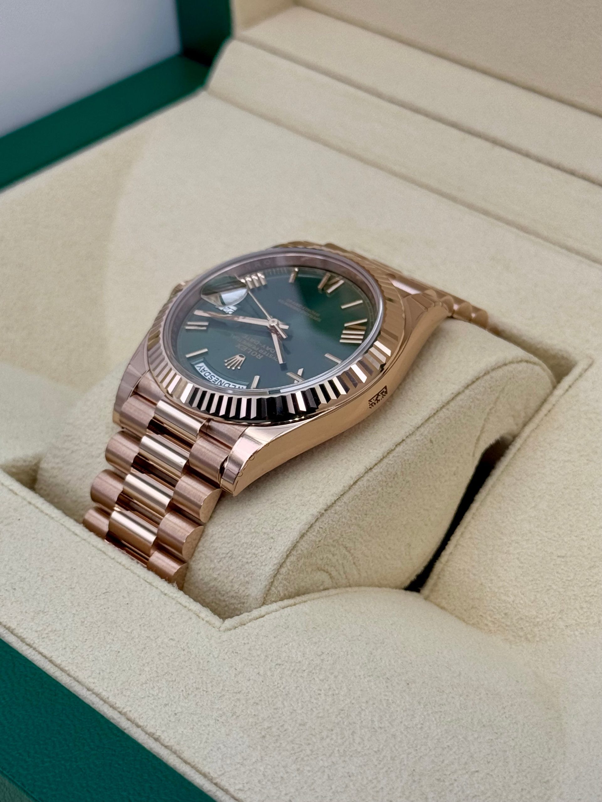 NEW 2025 Rolex Day-Date 40mm 228235 Presidential Rose Gold Olive Dial - Image 7