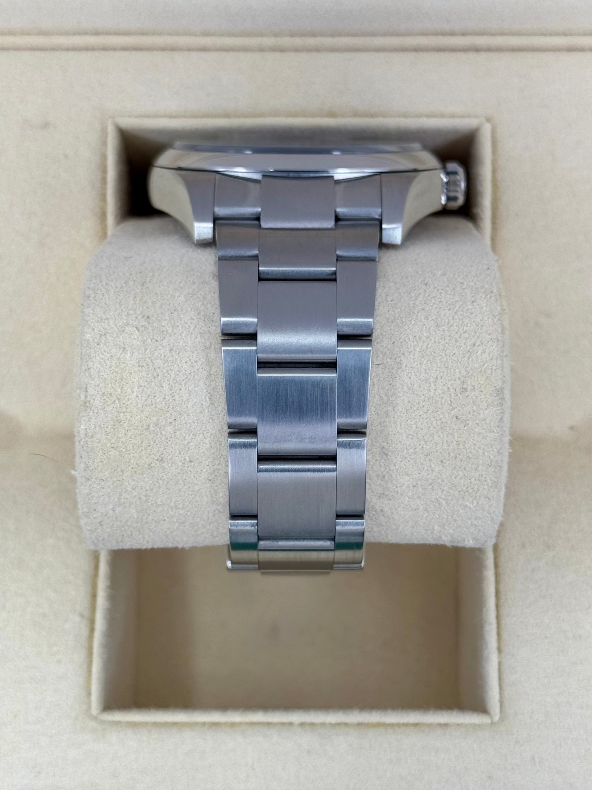 2018 Rolex Oyster Perpetual 39mm 114300 Grape Dialr - Image 3