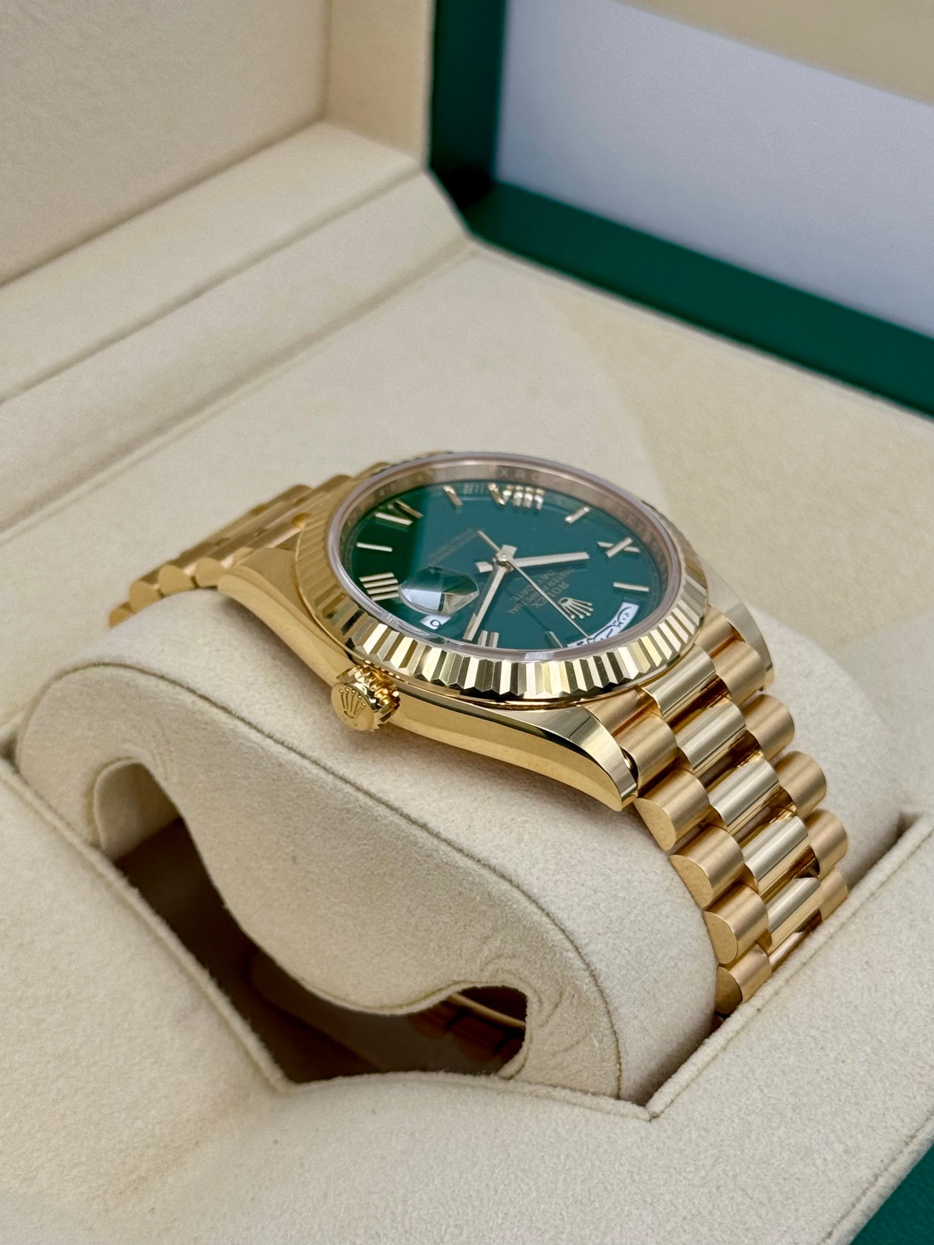 2023 Rolex Day-Date 40mm 228238 Arabic Calendar Green Dial - Image 8