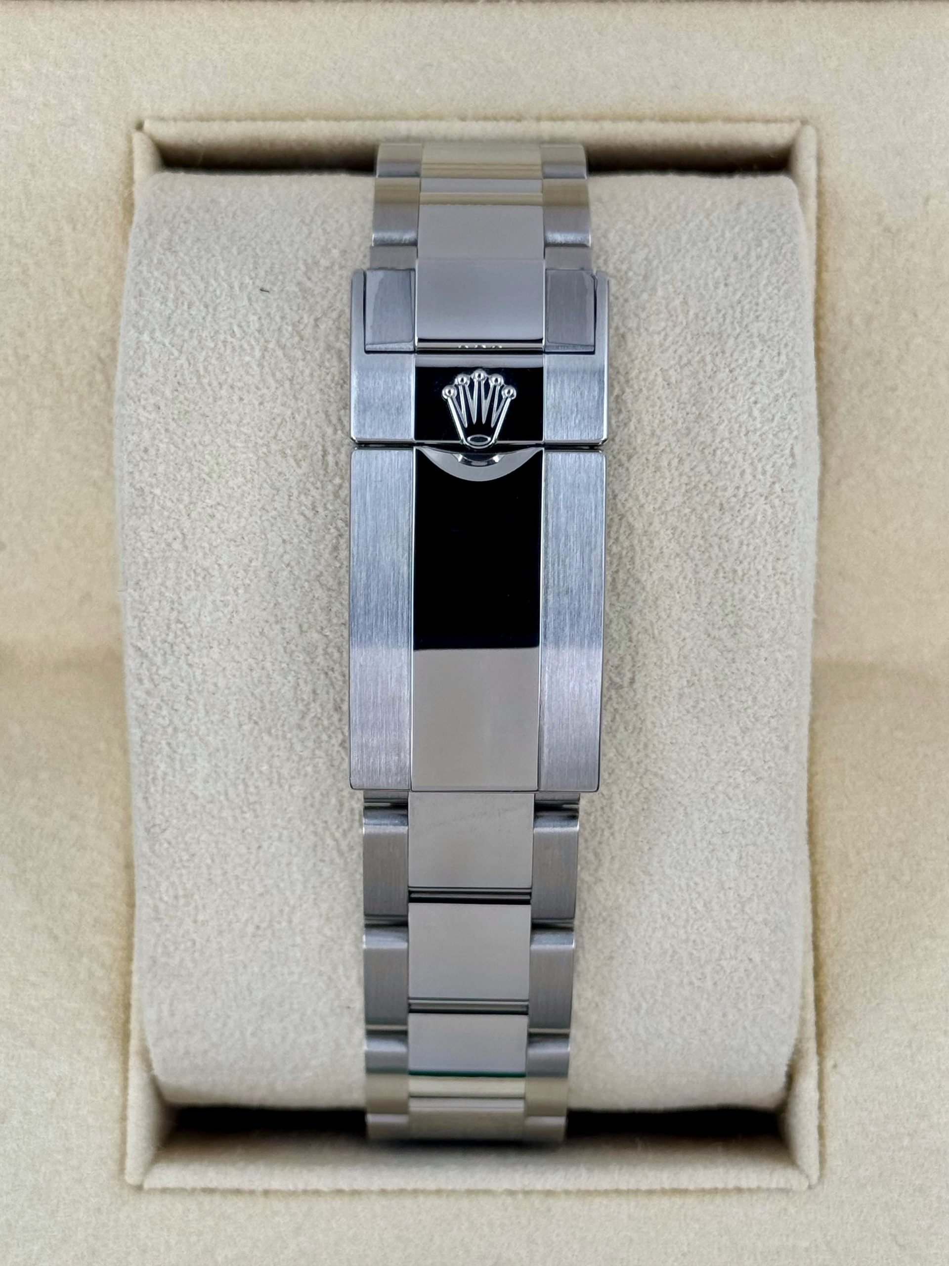 NEW 2025 Rolex Daytona 40mm 126500LN Stainless Steel Panda Dial - Image 2