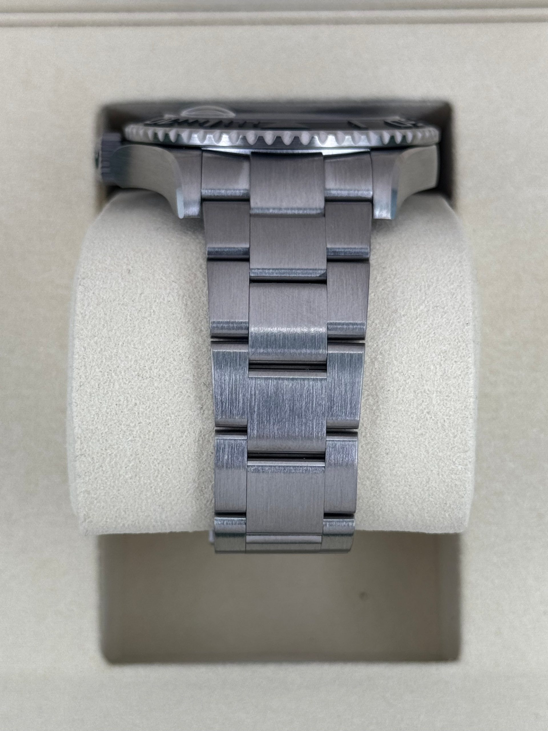 NEW 2025 Rolex Yacht-Master 42mm 226627 Titanium - Image 4