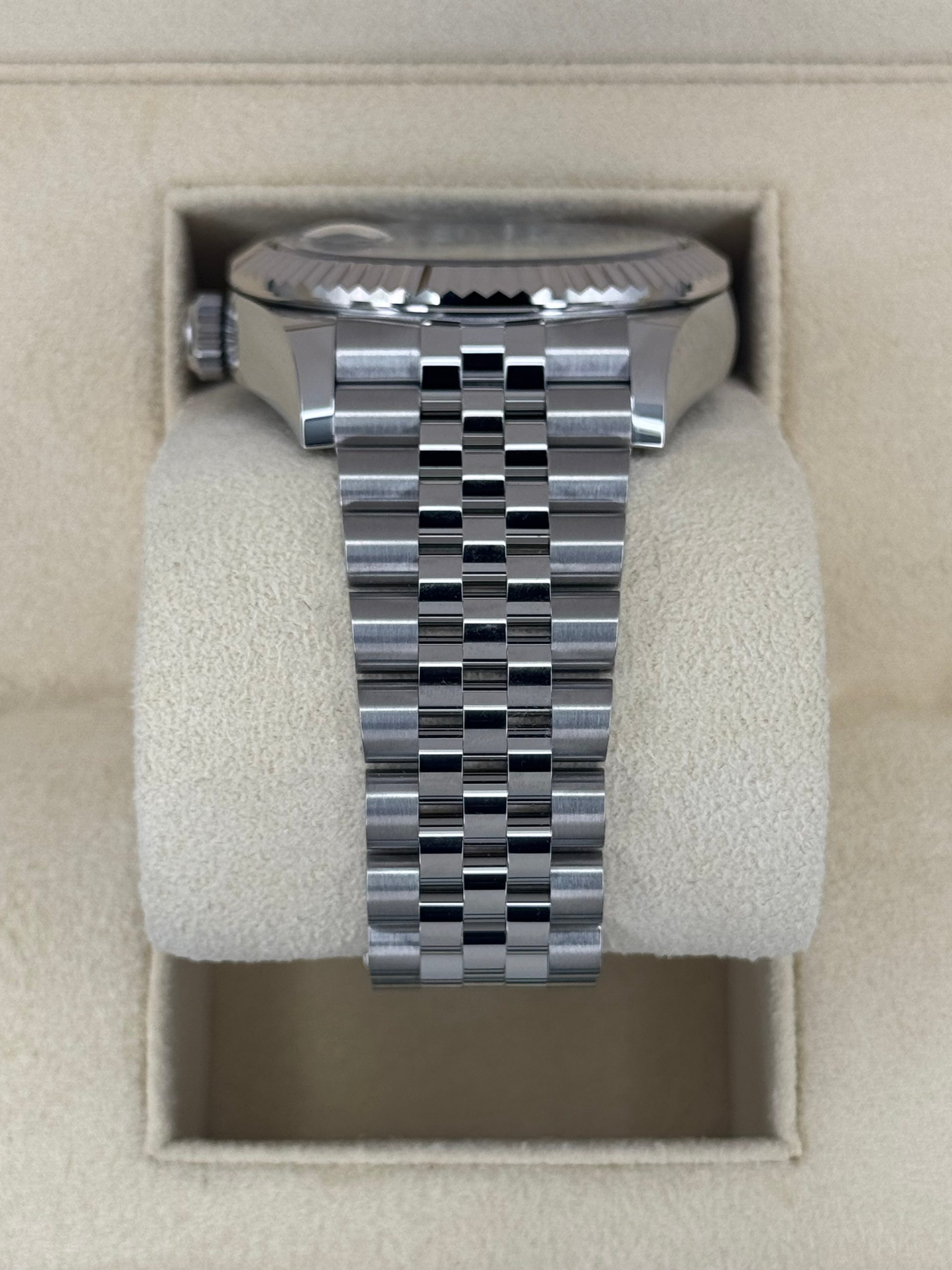 NEW 2025 Rolex Sky-Dweller 42mm 336934 Jubilee Black Dial - Image 3