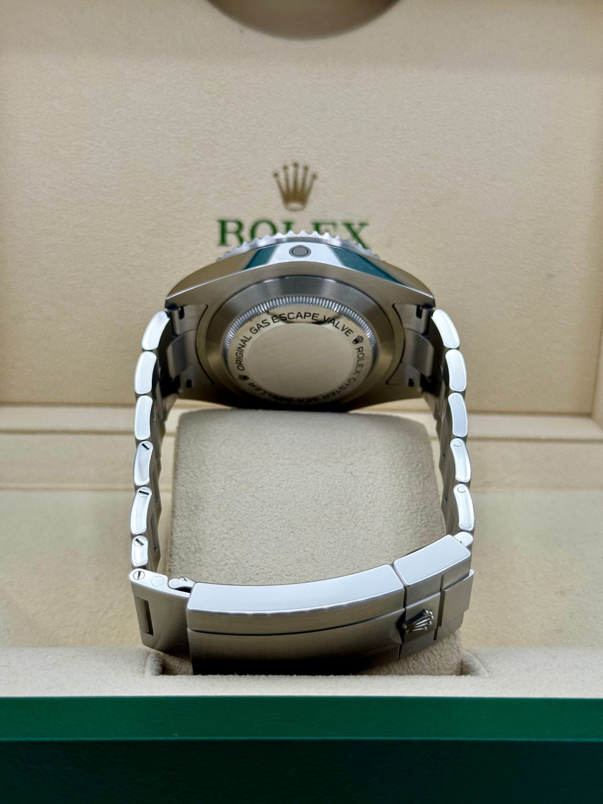2022 Rolex Sea-Dweller 43mm 126600 Stainless Steel Black Dial - Image 9