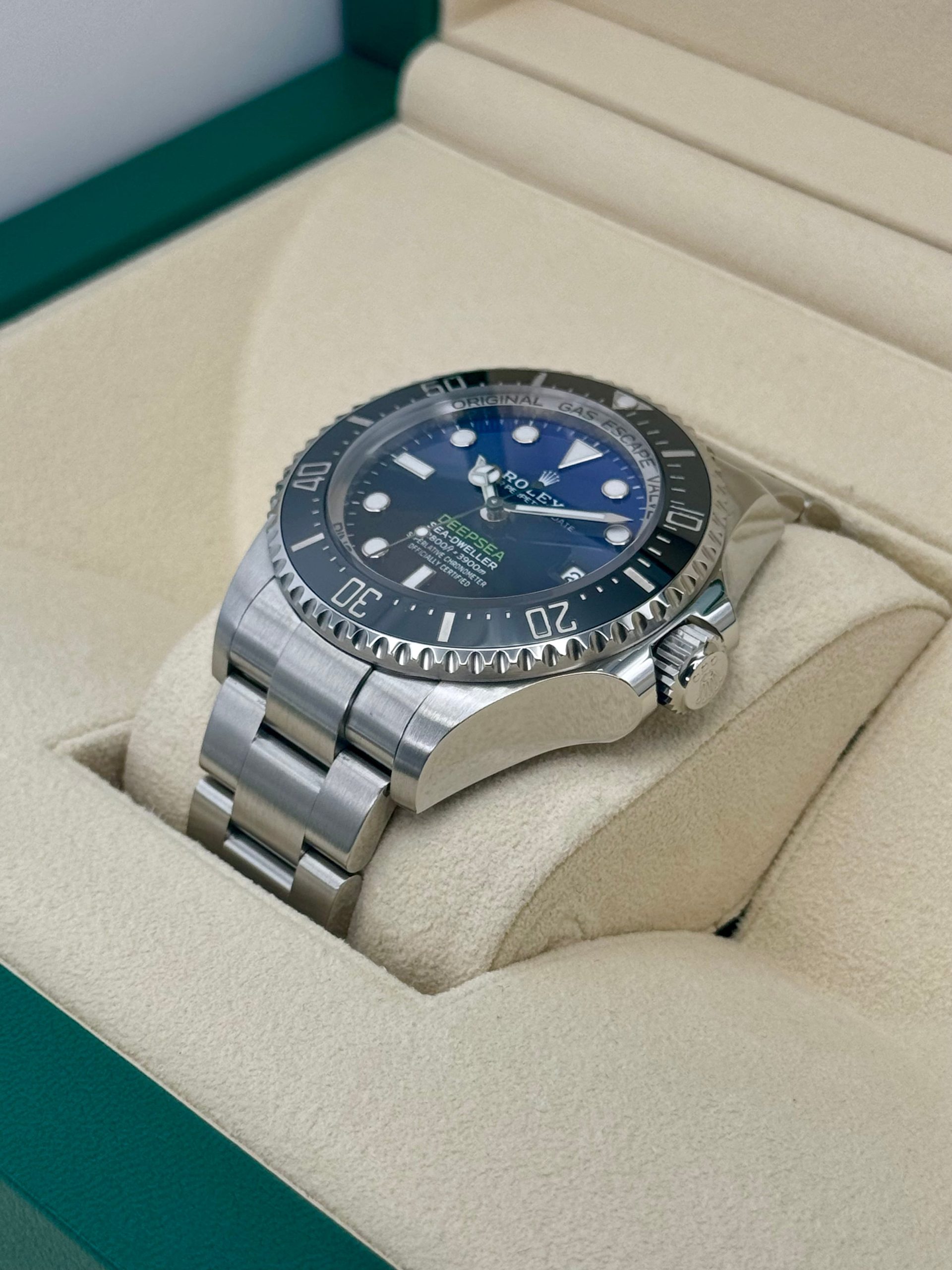 2023 Rolex Deepsea "James Cameron" 44mm 136660 Blue Dial - Image 5