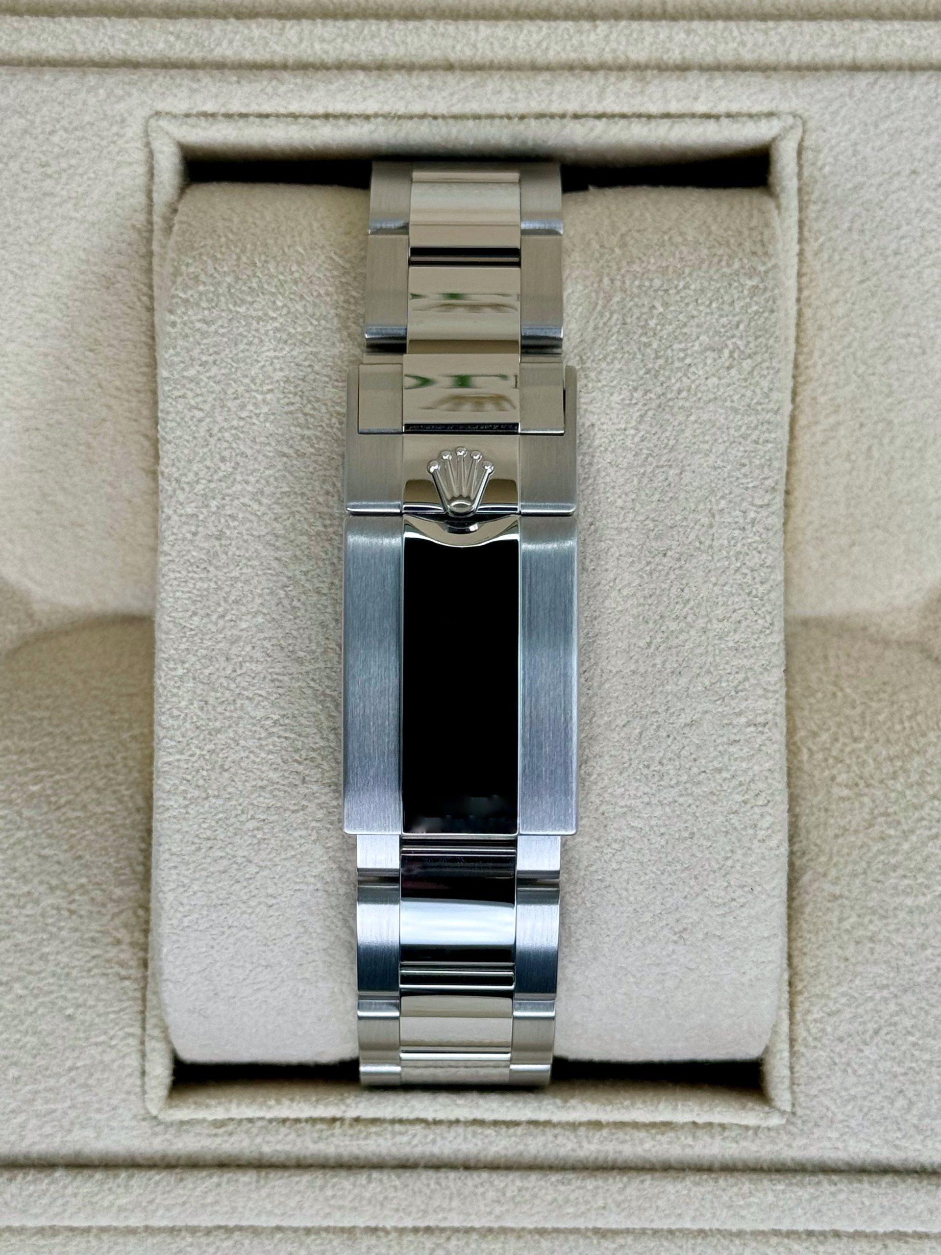 NEW Rolex Daytona 40mm 126506 Platinum Ice Blue Diamond Baguette Dial - Image 2