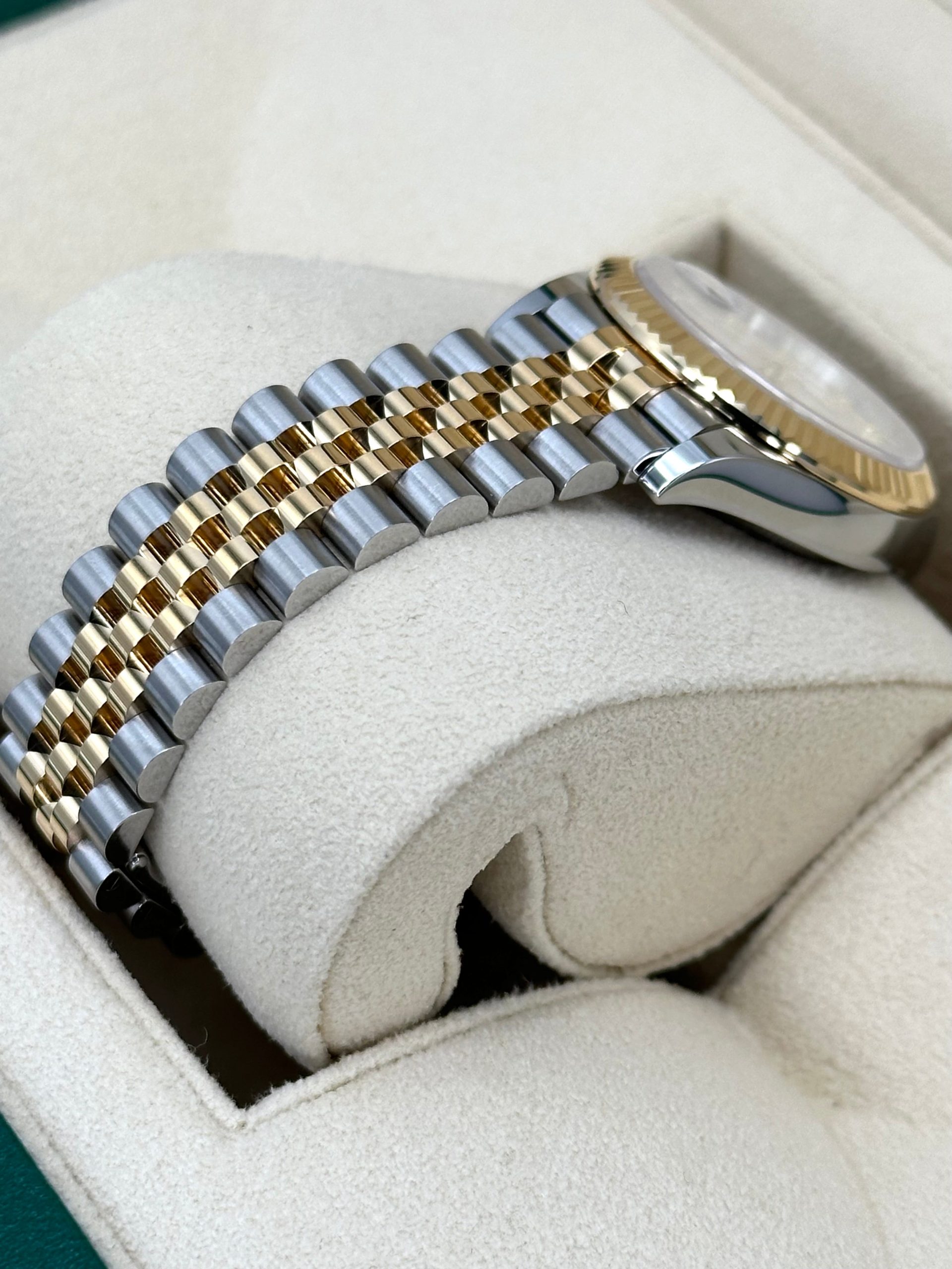 NEW 2024 Rolex Lady Datejust 31mm 278273 Two-Tone Silver Diamond Dial - Image 7