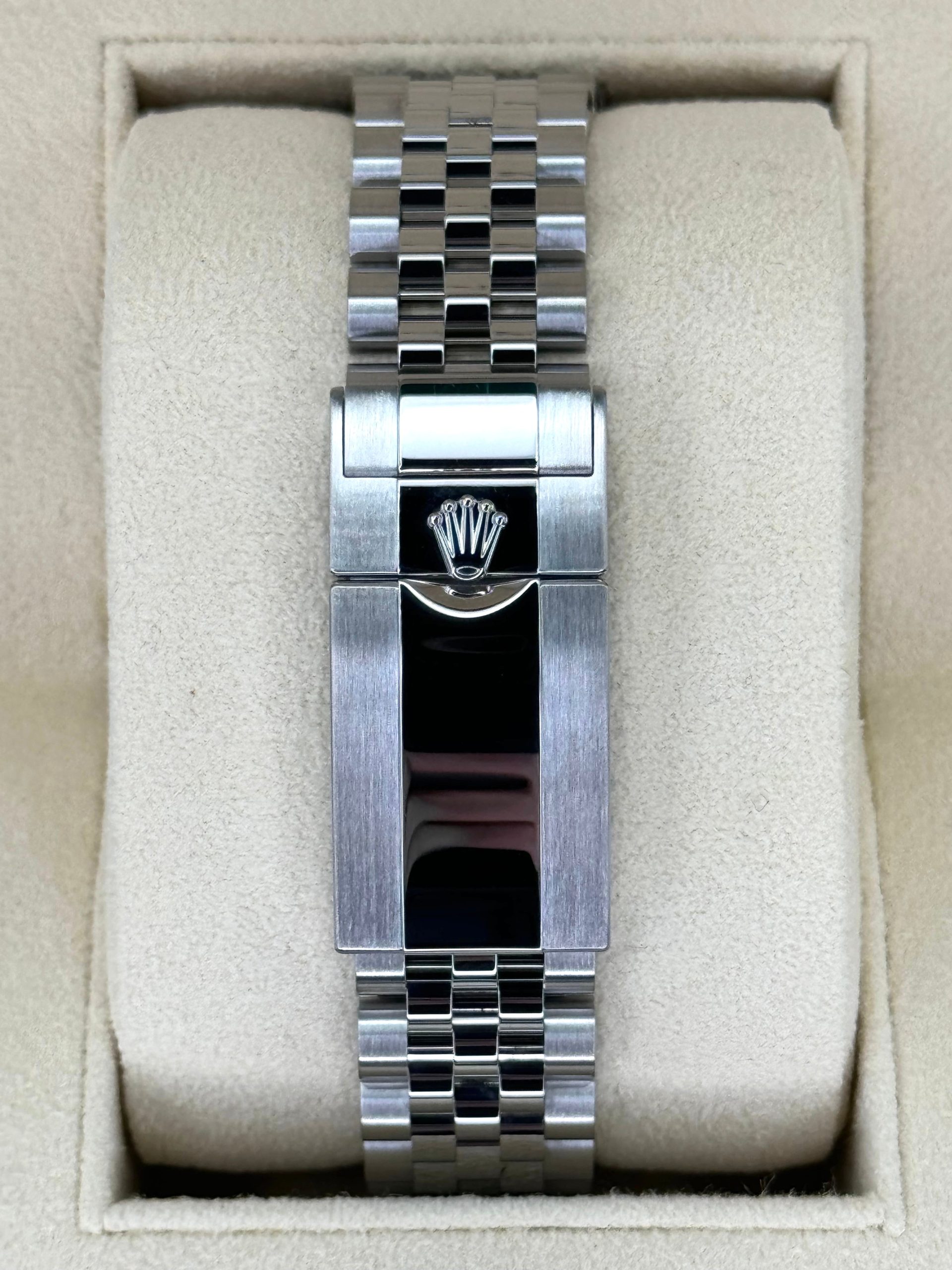 NEW 2024 Rolex GMT-Master II "Pepsi" 40mm 126710BLRO Jubilee - Image 2