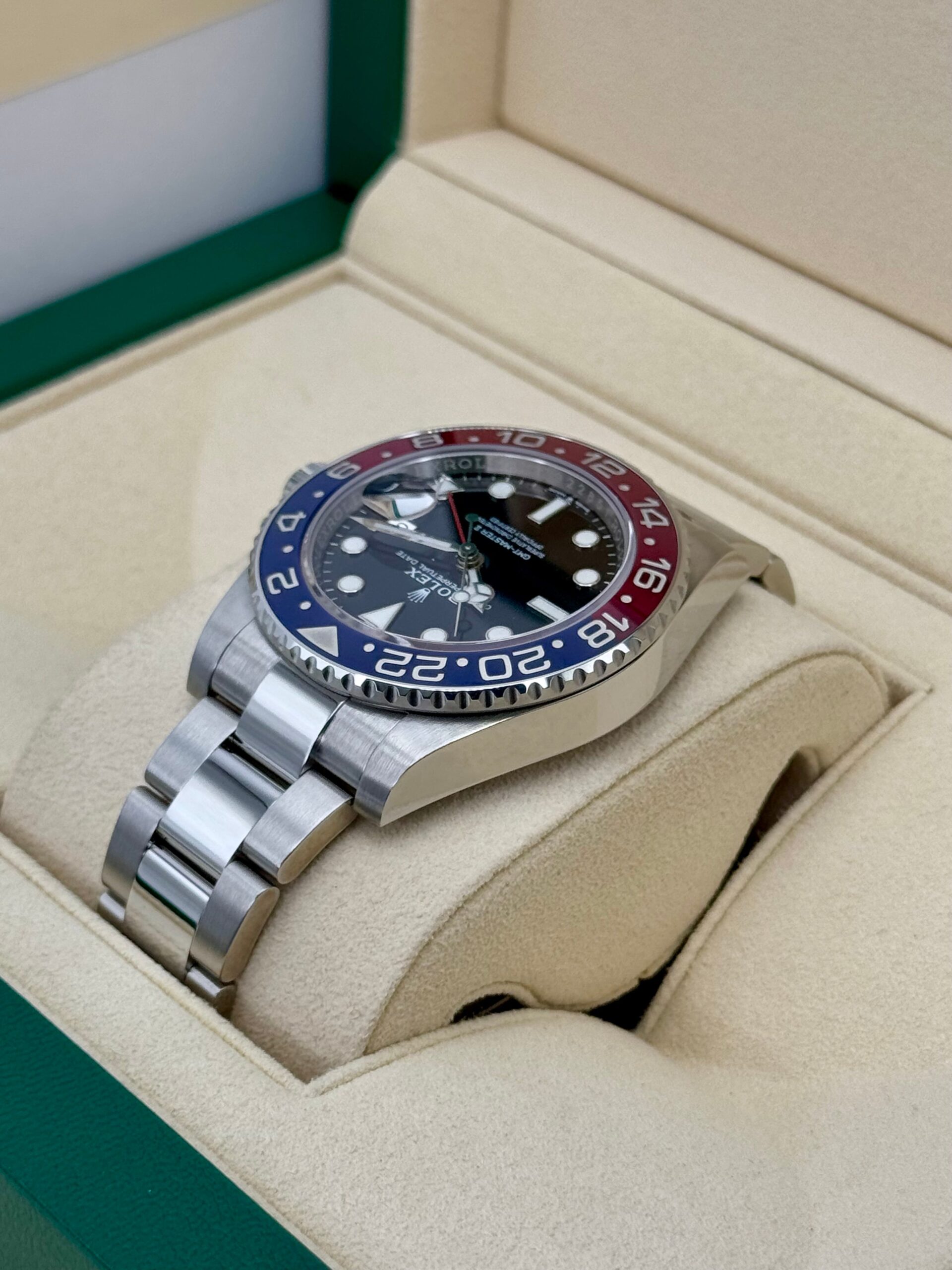 2022 Rolex GMT-Master II "Pepsi" 40mm 126710BLRO Oyster - Image 7