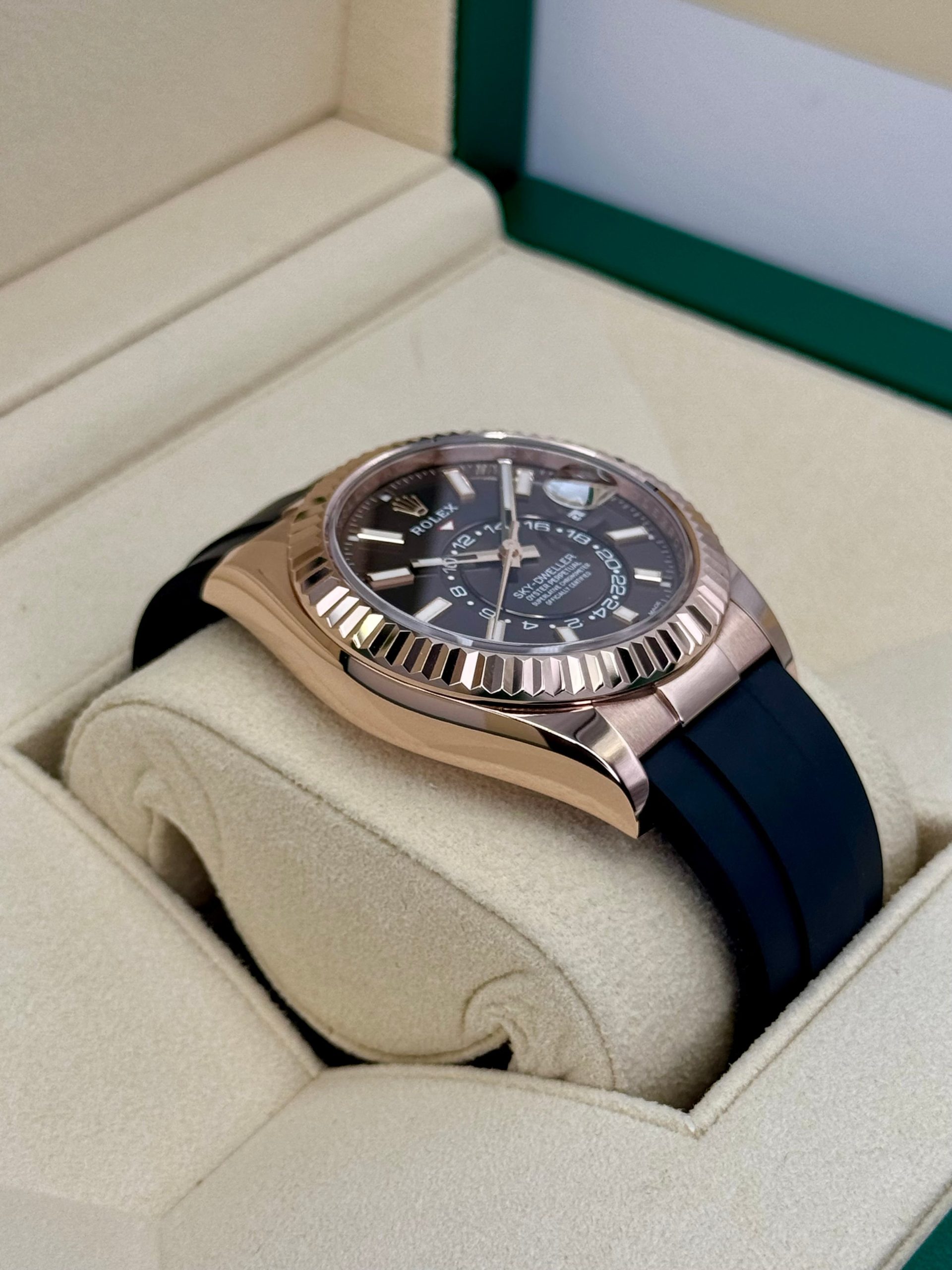 2022 Rolex Sky-Dweller 42mm 326235 Rose Gold Oysterflex Chocolate Dial - Image 6