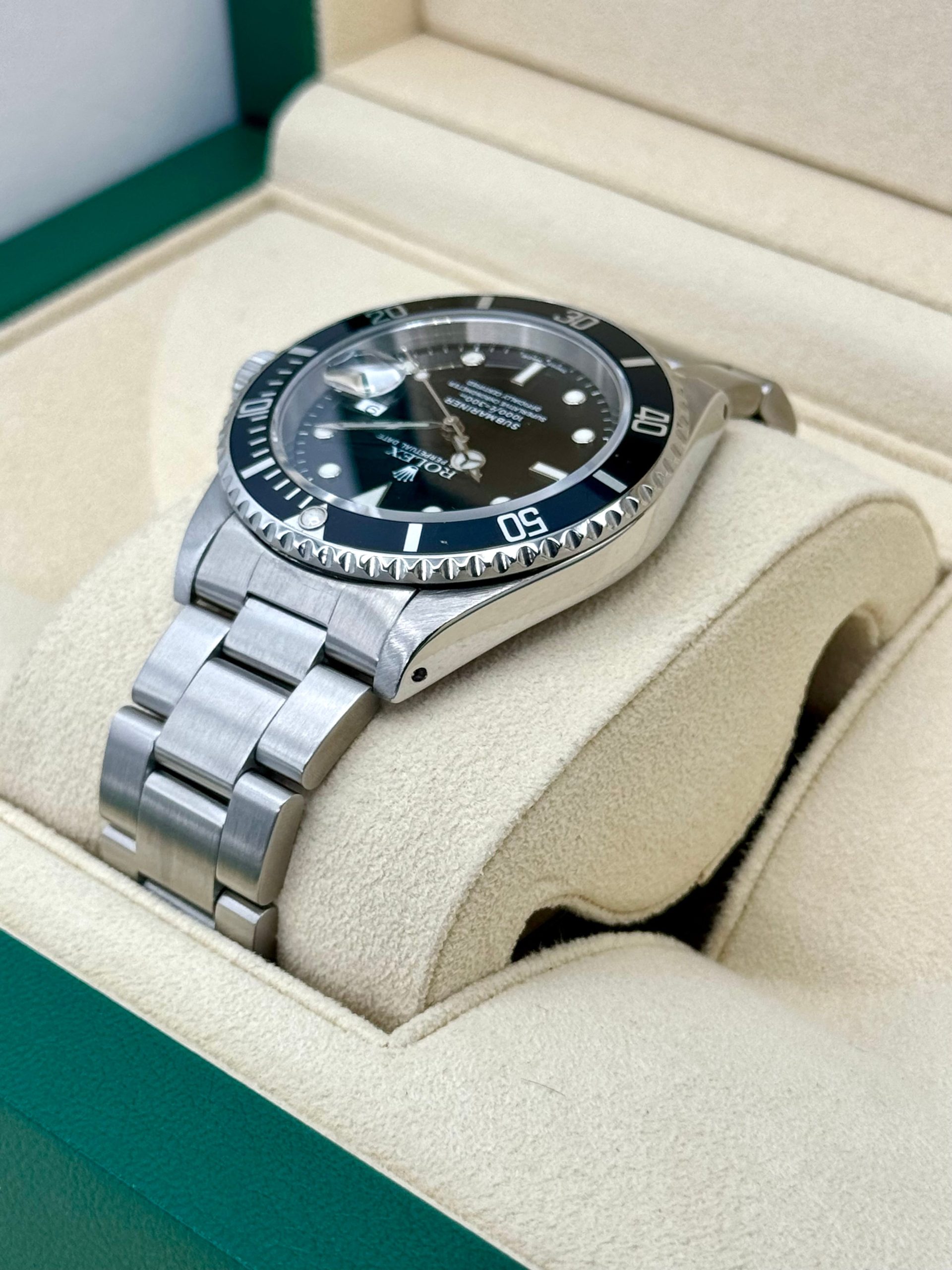 2001 Rolex Submariner Date 40mm 16610 Stainless Steel Black Dial - Image 7