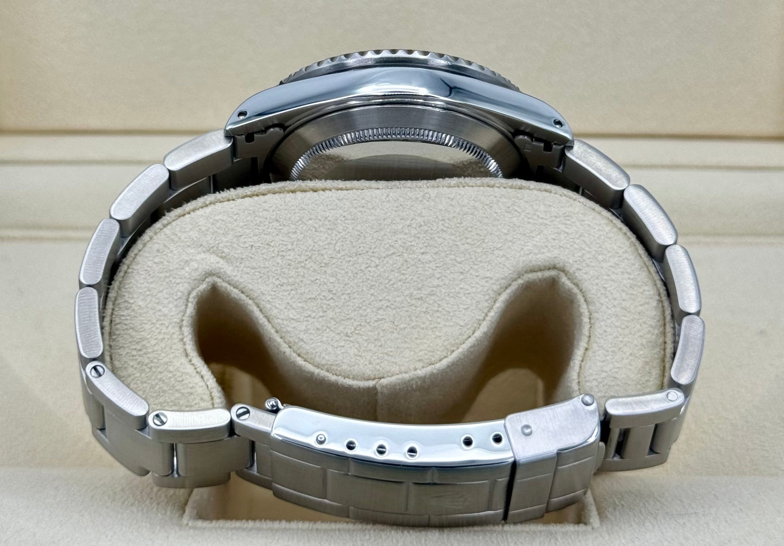 2001 Rolex Submariner Date 40mm 16610 Stainless Steel Black Dial - Image 10