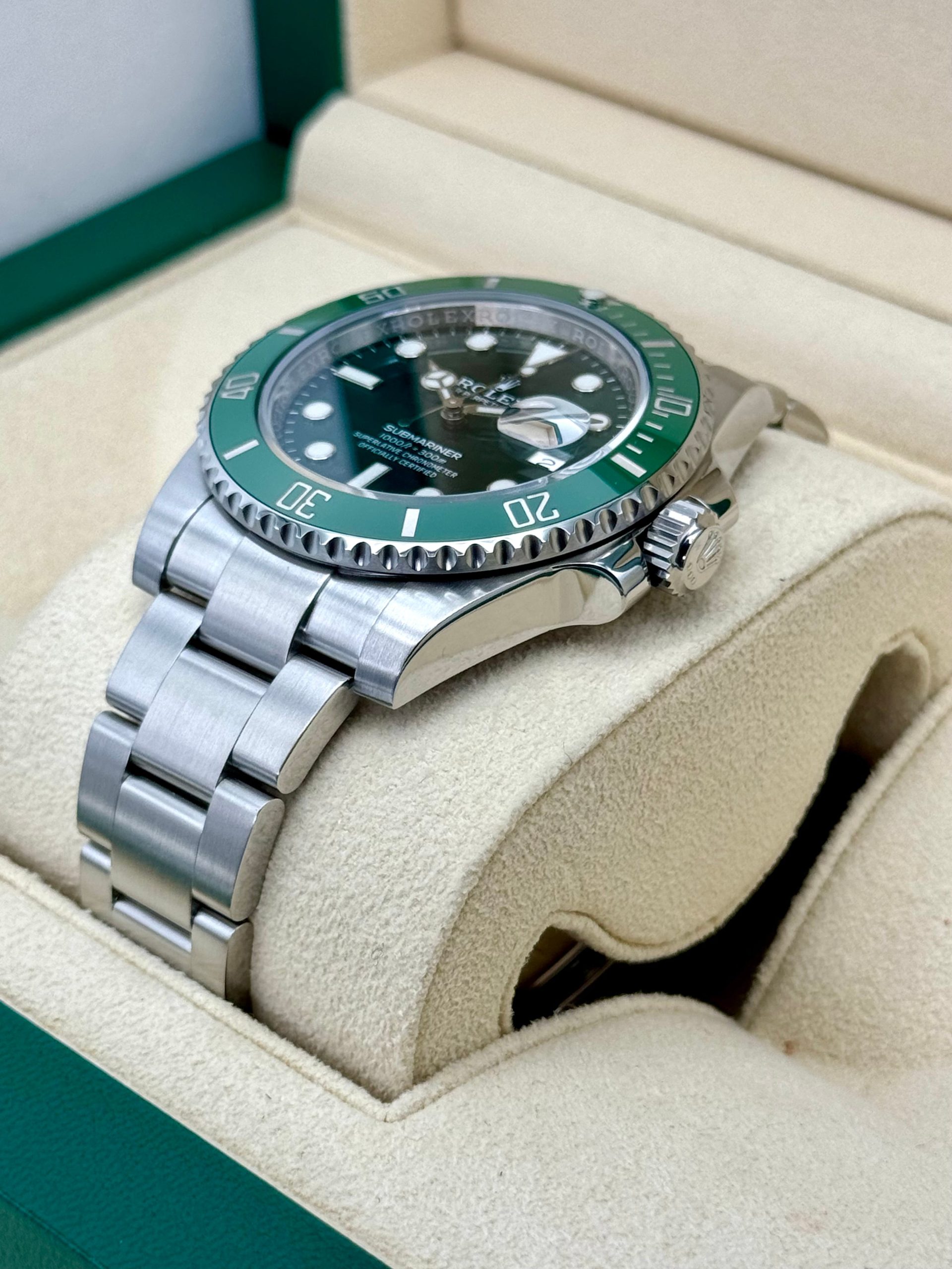 2019 Rolex Submariner "Hulk" 40mm 116610LV Green Dial - Image 5