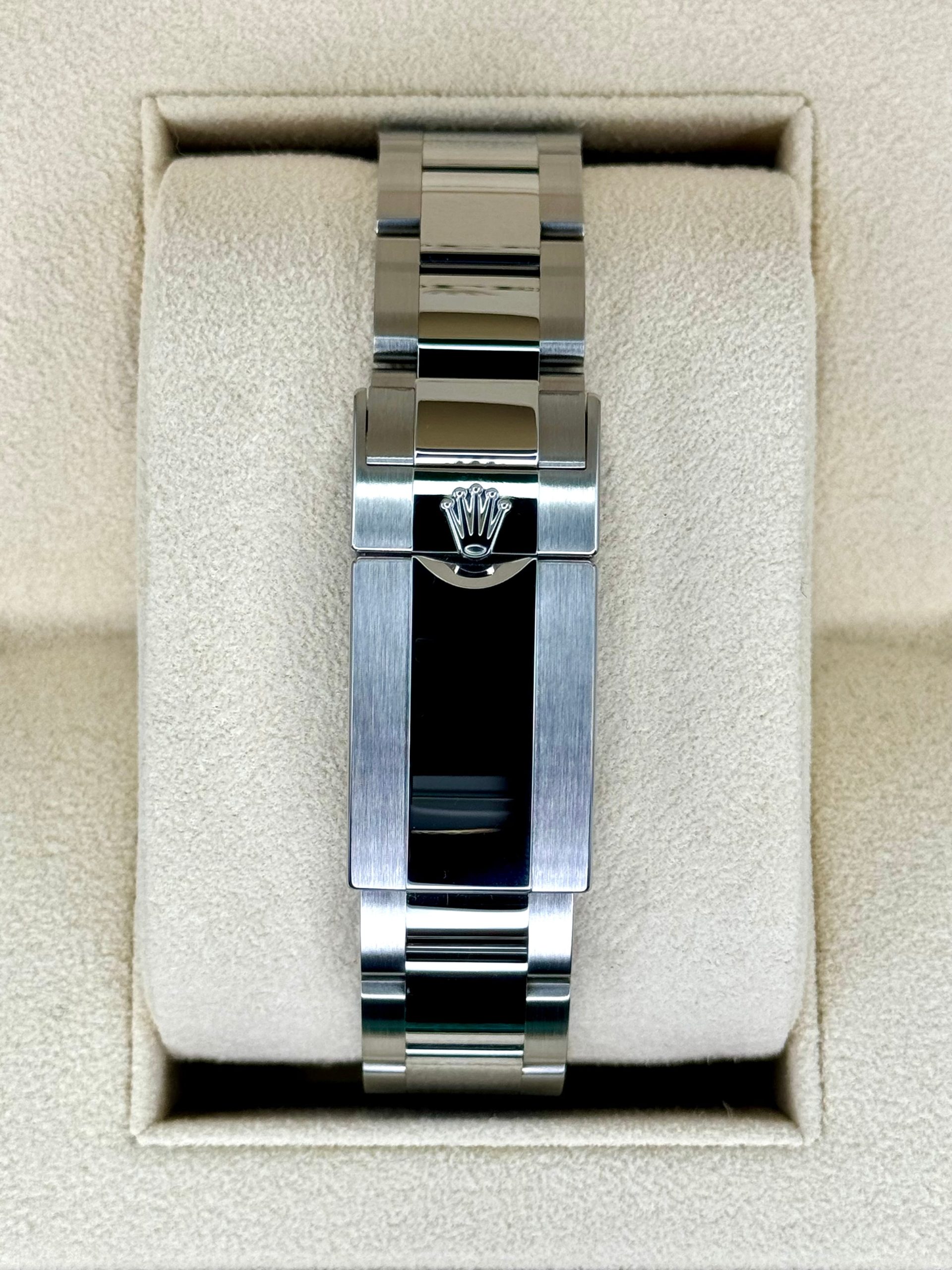 NEW 2024 Rolex GMT-Master II "Pepsi" 40mm 126710BLRO Oyster - Image 2