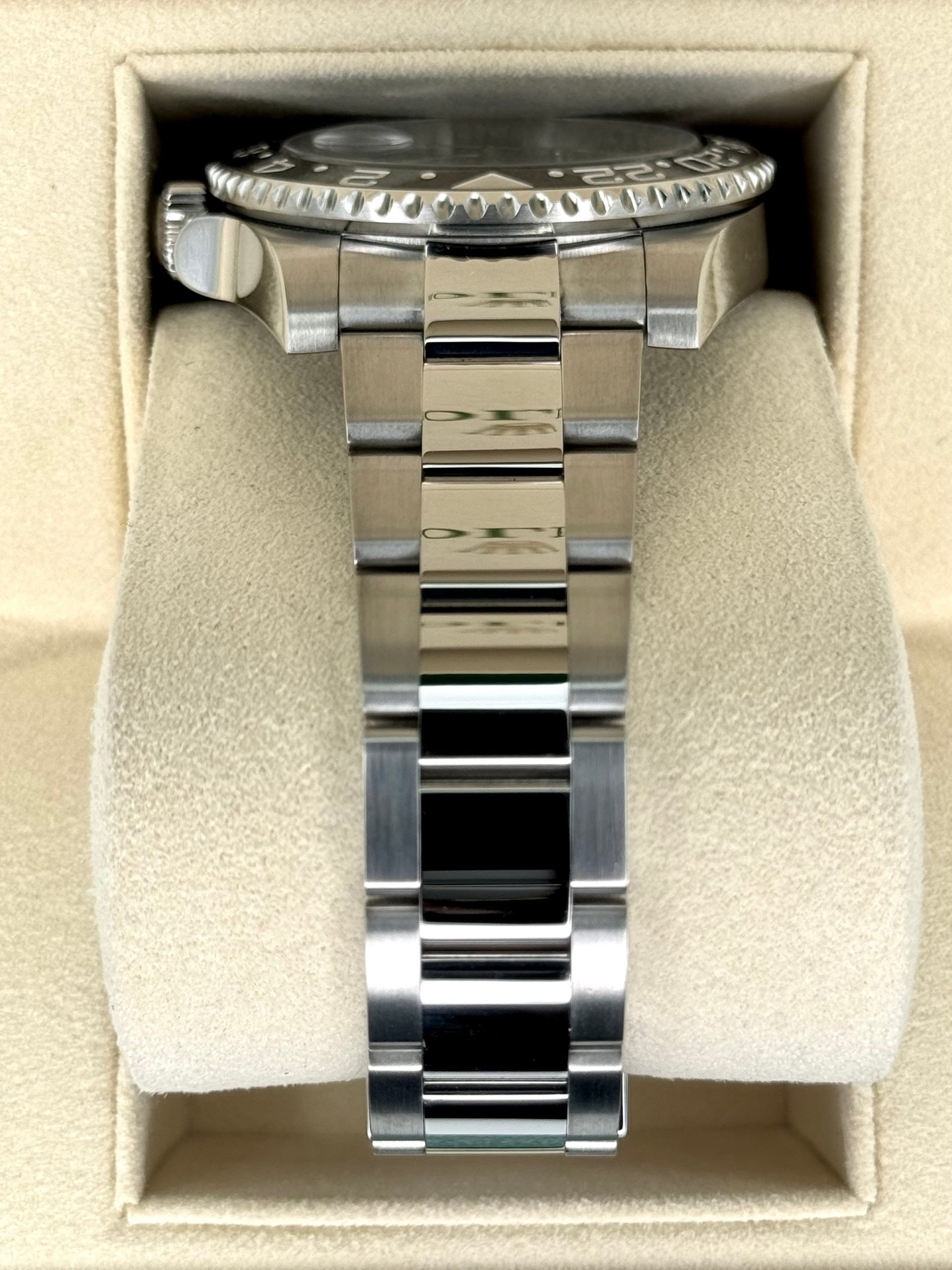 2018 Rolex GMT-Master II 40mm 116710LN Stainless Steel Black Dial - Image 4