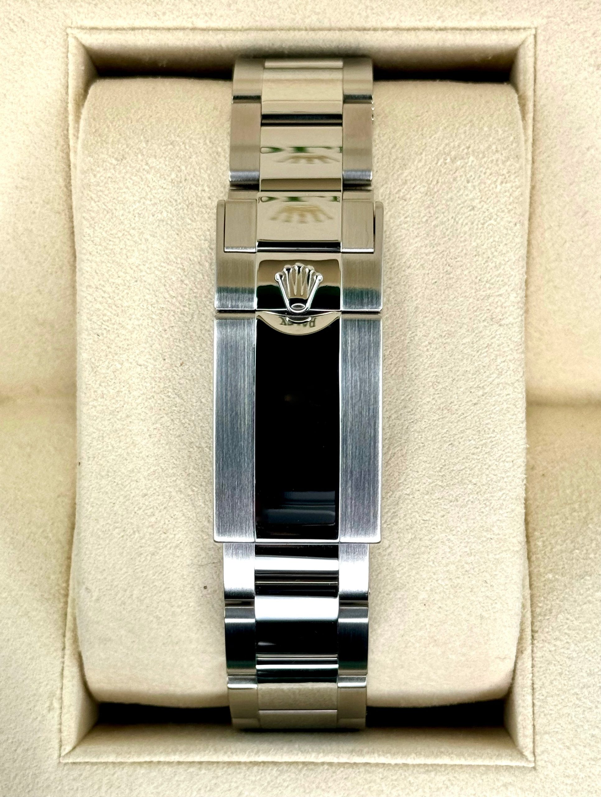 2015 Rolex GMT-Master II 40mm 116710LN Stainless Steel Black Dial - Image 2