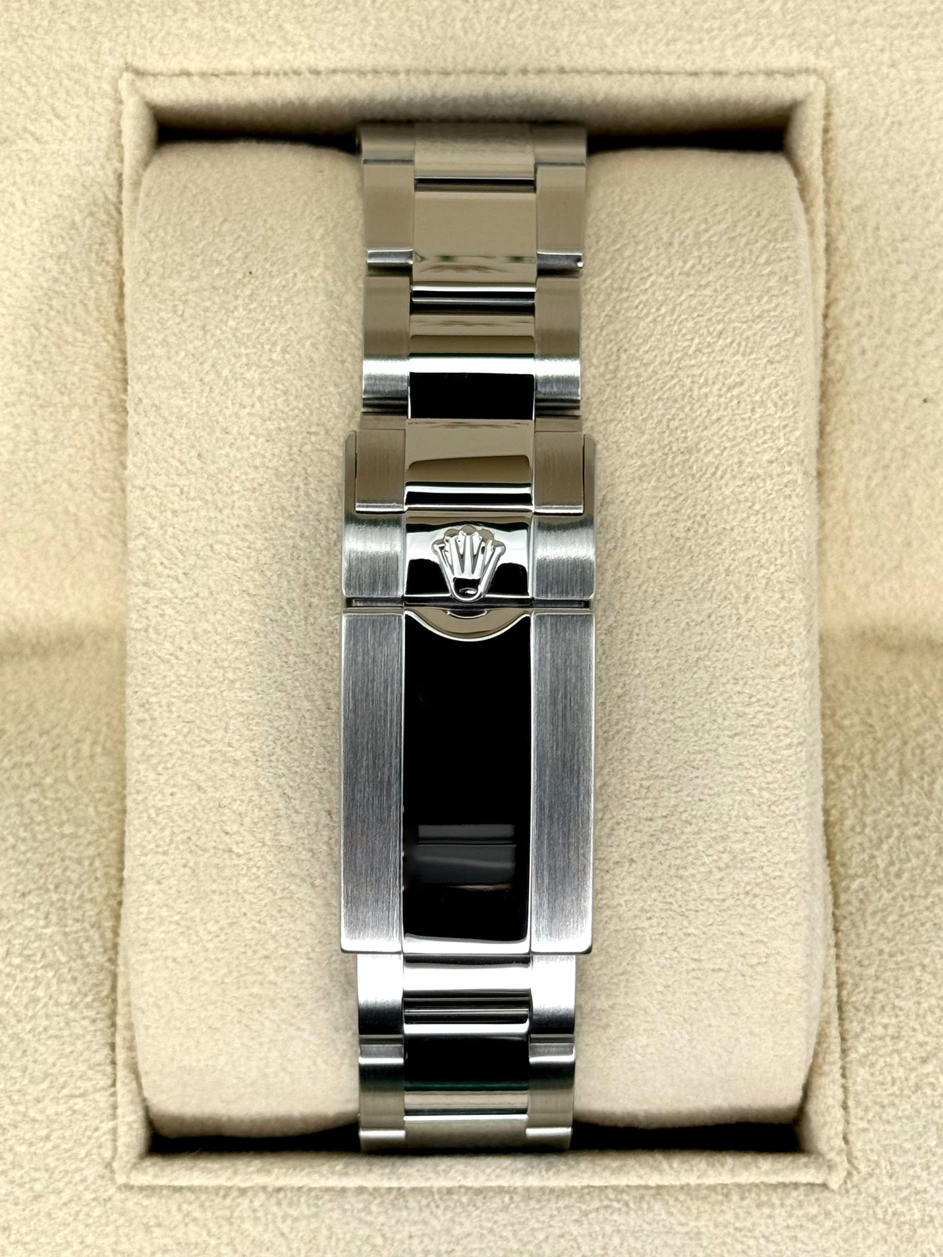 2015 Rolex GMT-Master II 40mm 116710LN Stainless Steel Black Dial - Image 2