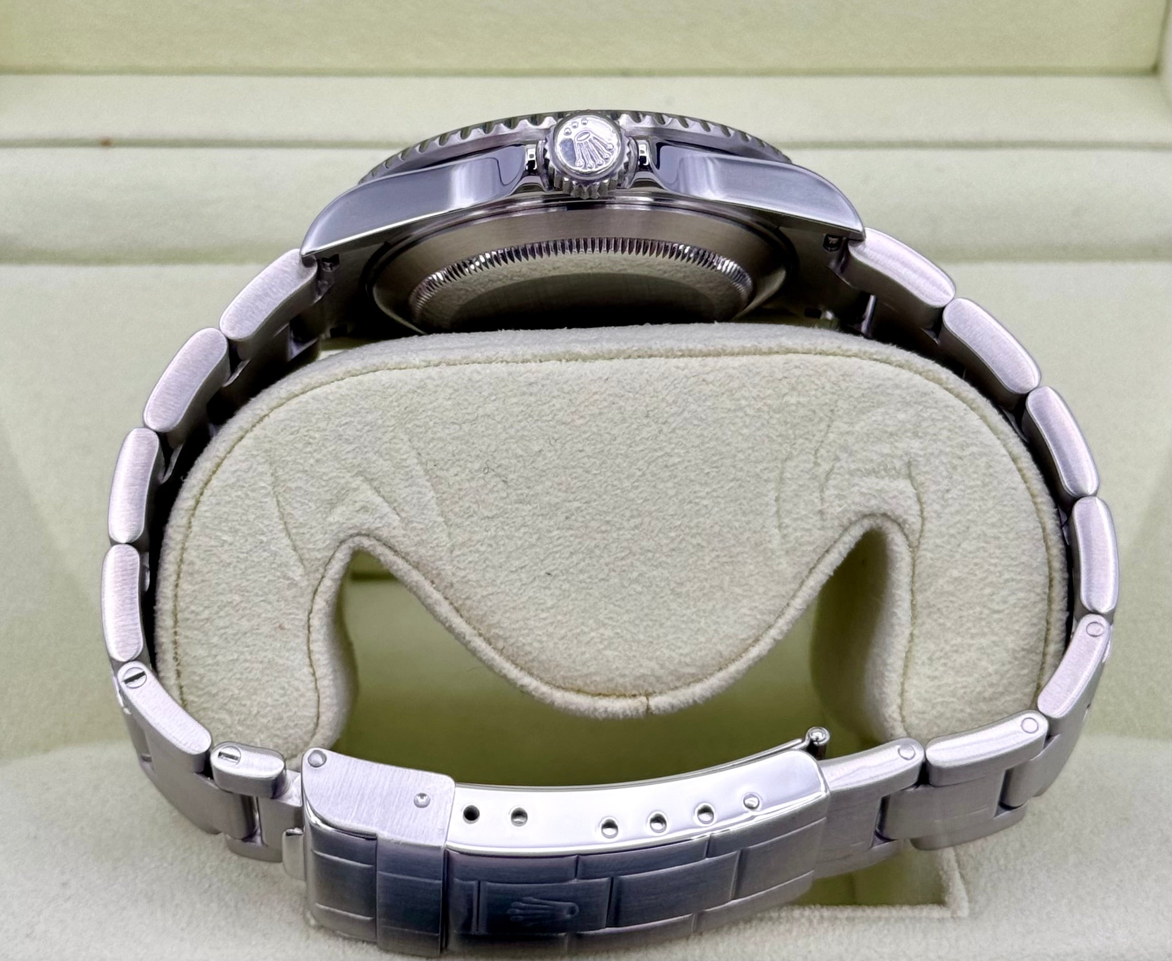 2010 Rolex Submariner Date 40mm 16610 Stainless Steel Black Dial - Image 9