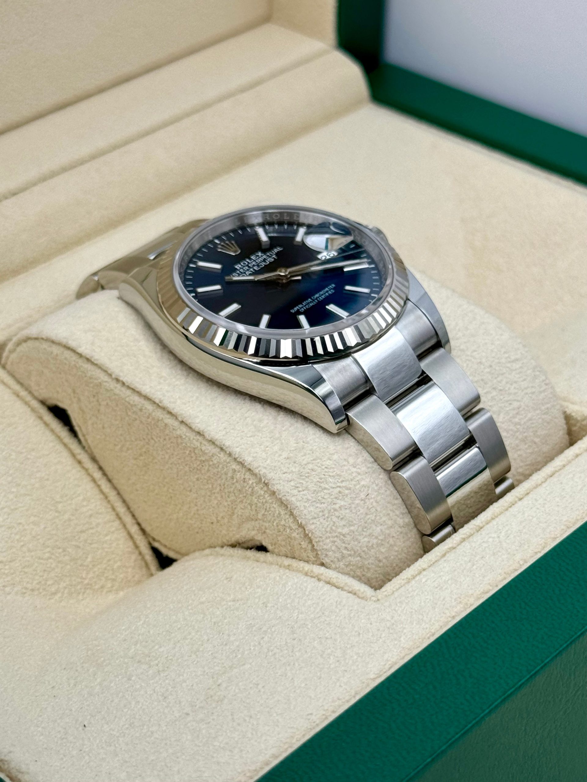 NEW 2024 Rolex Datejust 36mm 126234 Stainless Steel Oyster Blue Dial - Image 6