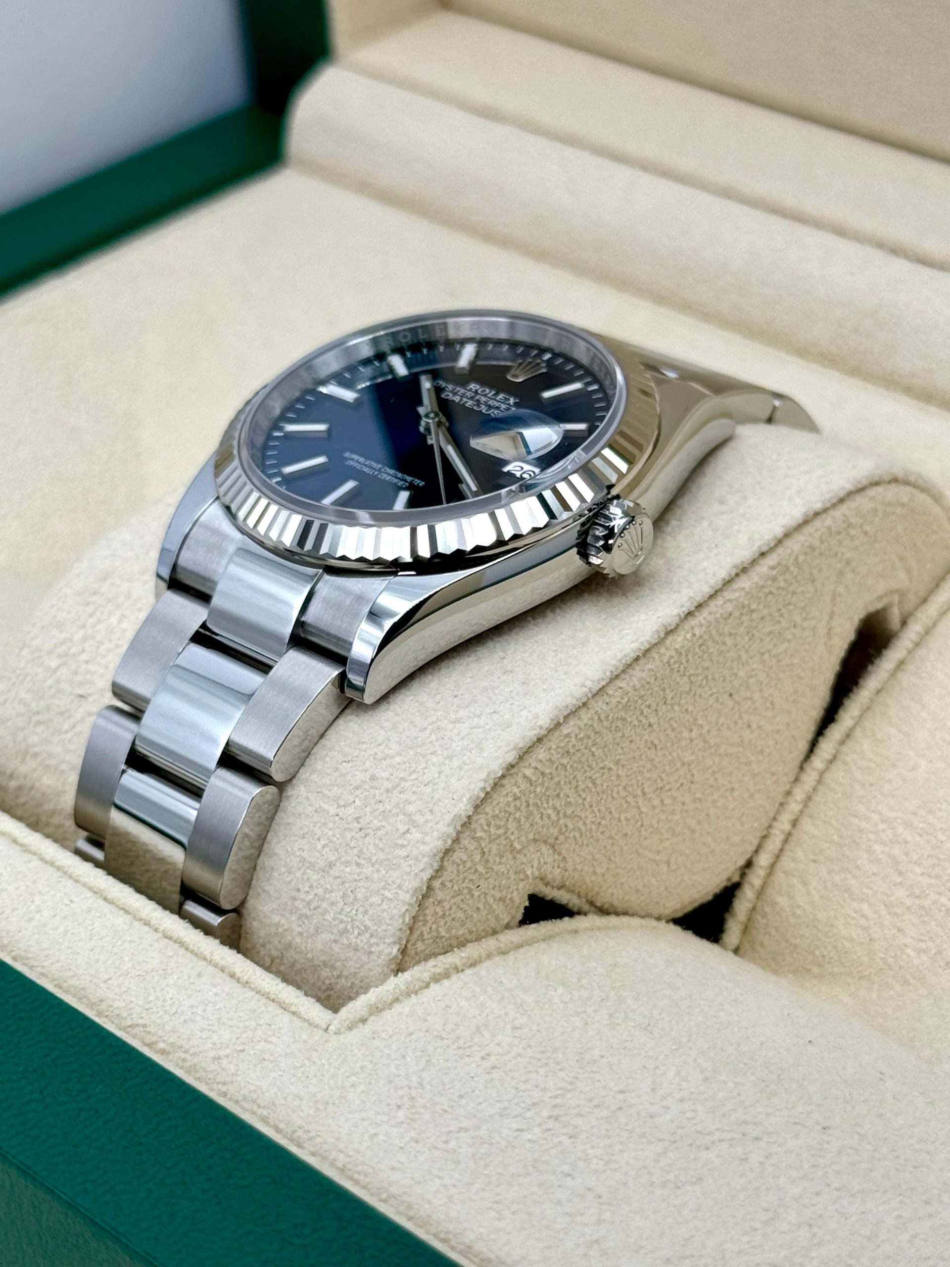 NEW 2024 Rolex Datejust 36mm 126234 Stainless Steel Oyster Blue Dial - Image 5