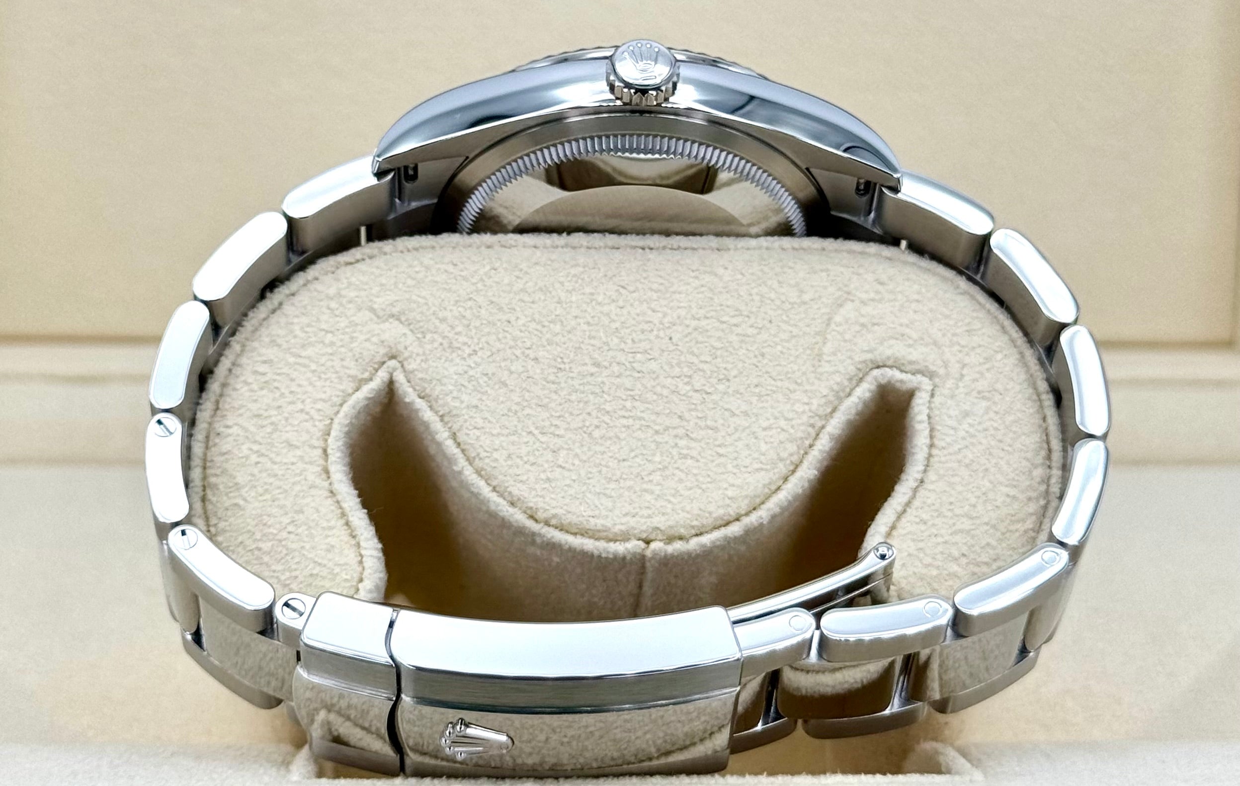 NEW 2024 Rolex Datejust 36mm 126234 Stainless Steel Oyster Blue Dial - Image 9