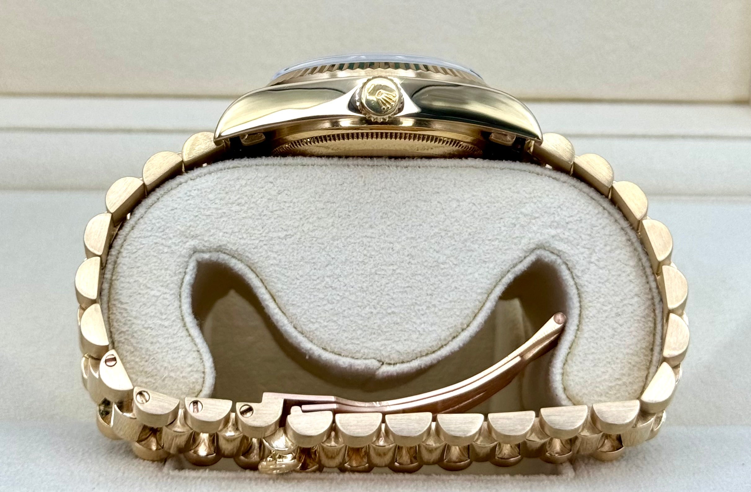 1981 Rolex Day-Date 36mm 18038 Presidential Black Dial - Image 10