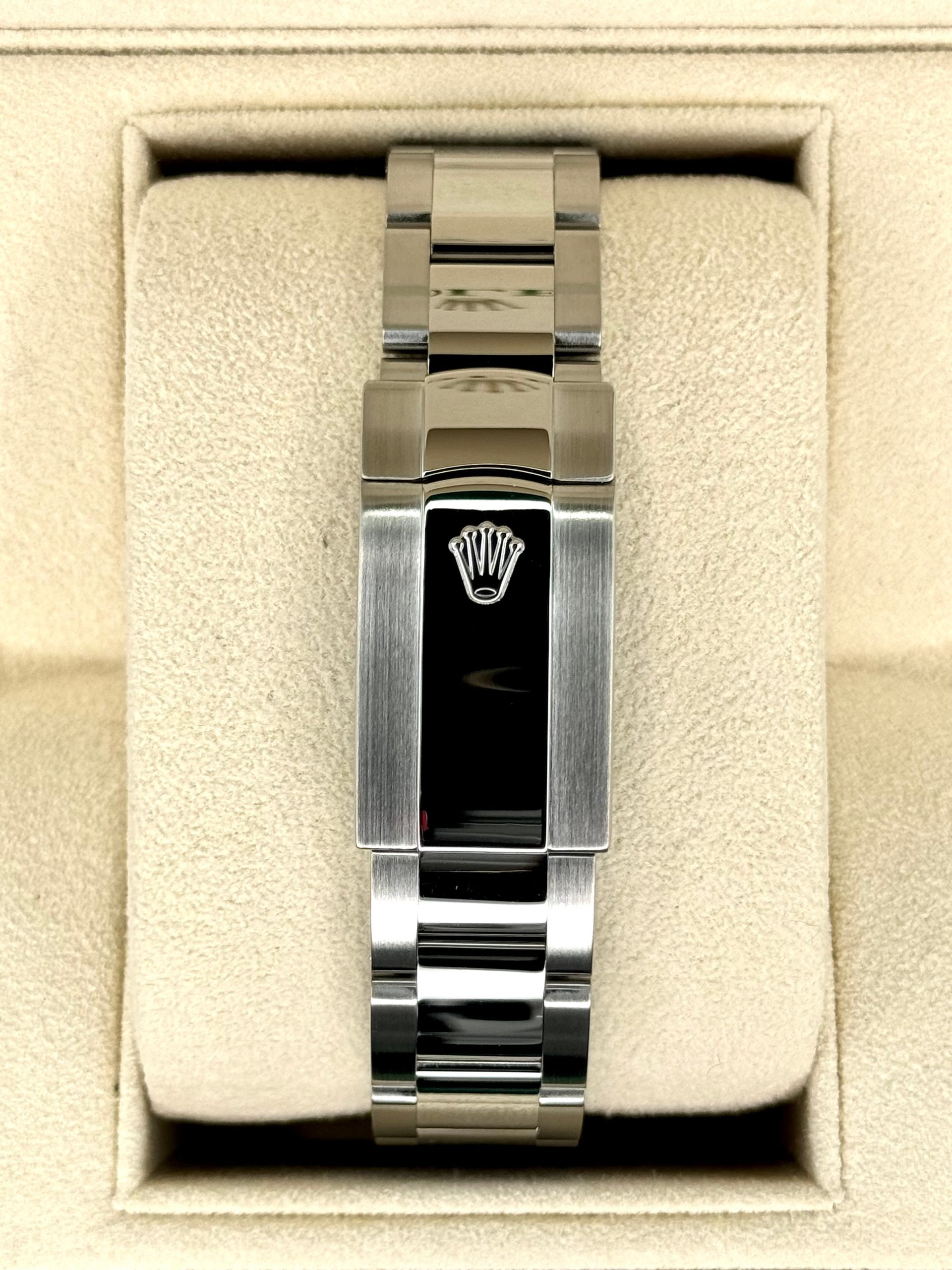 2018 Rolex Datejust 36mm 116234 Stainless Steel Oyster Blue Dial - Image 2