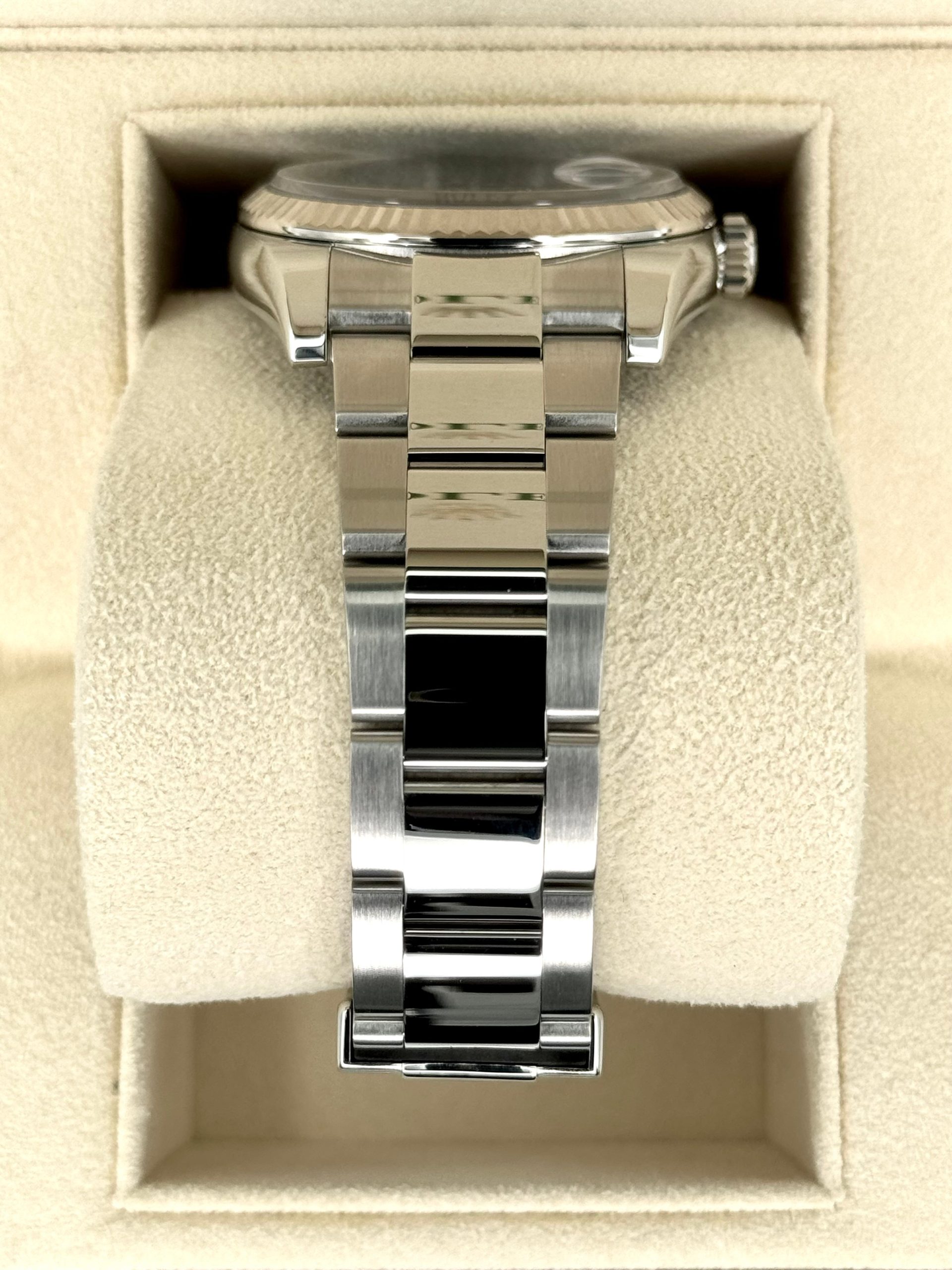 2018 Rolex Datejust 36mm 116234 Stainless Steel Oyster Blue Dial - Image 3