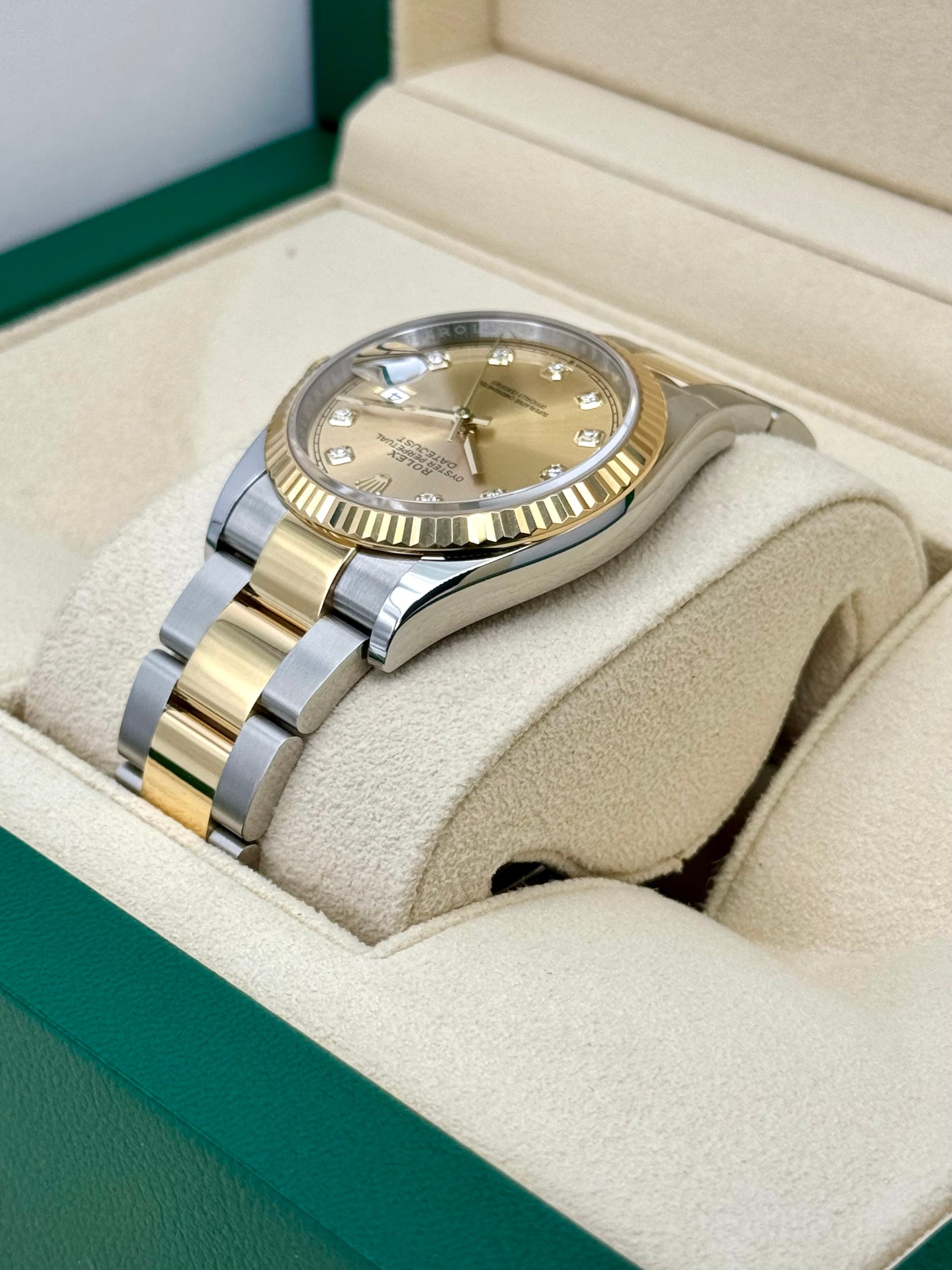 NEW 2024 Rolex Datejust 36mm 126233 Two-Tone Champagne Diamond Dial - Image 7