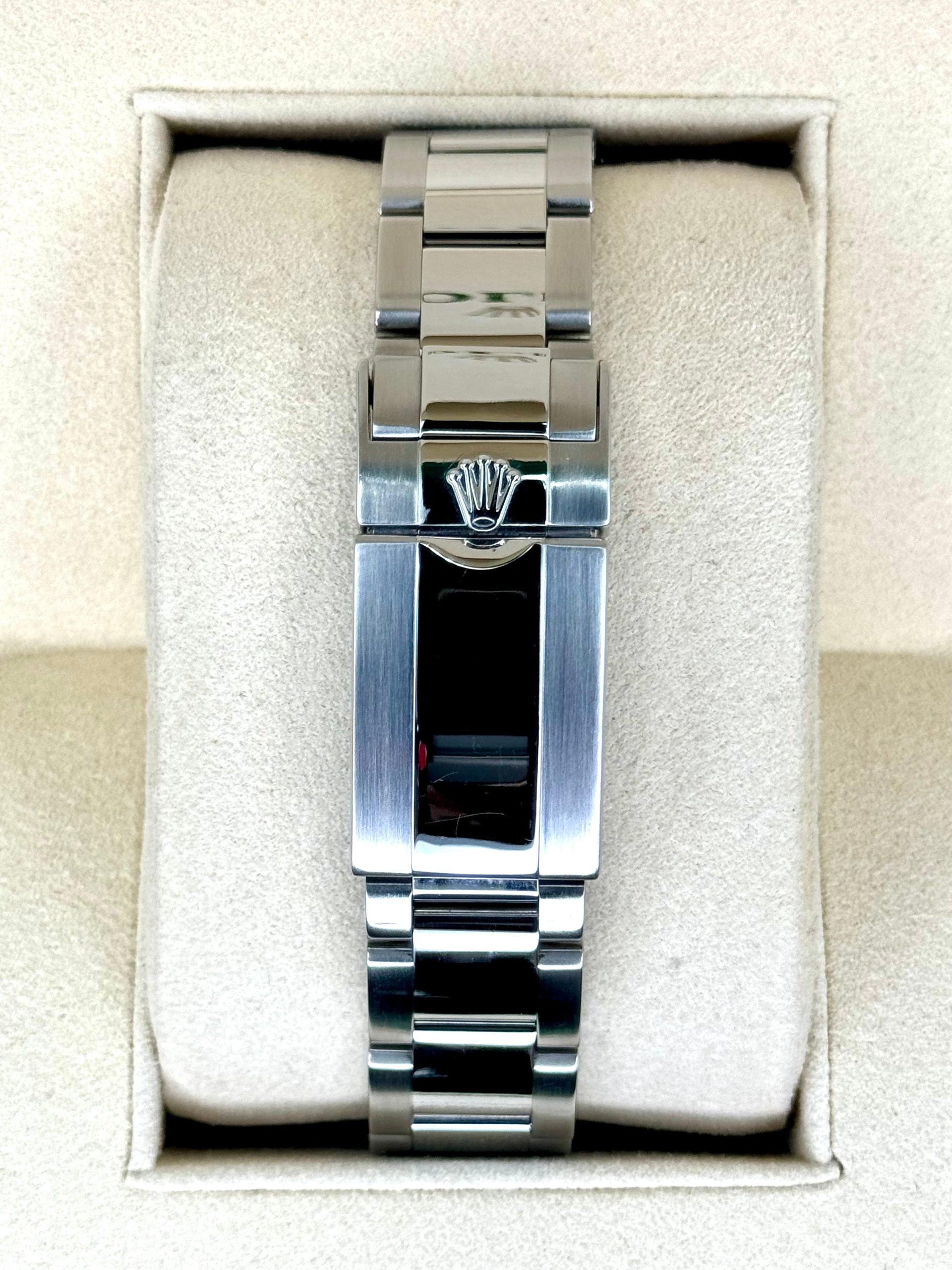 2015 Rolex Daytona 40mm 116520 Stainless Steel Black Dial - Image 2