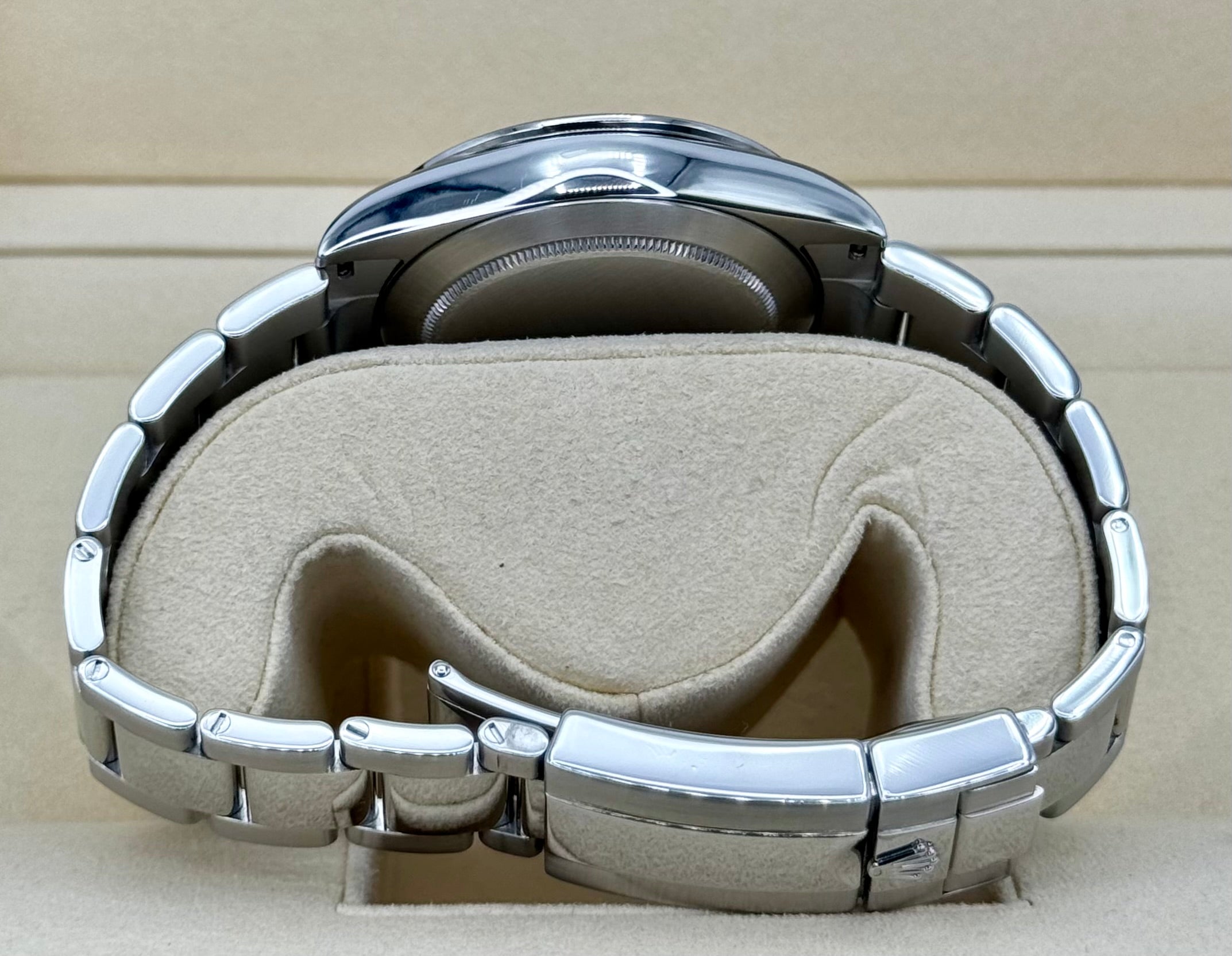 2015 Rolex Daytona 40mm 116520 Stainless Steel Black Dial - Image 10