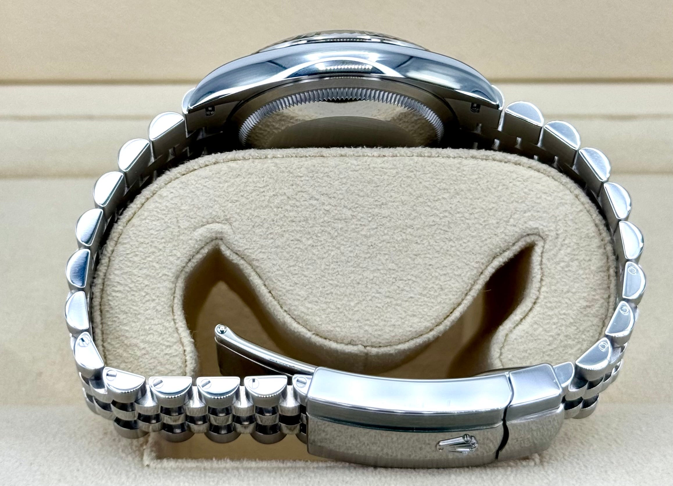 NEW 2024 Rolex Datejust 36mm 126234 Stainless Steel Jubilee Silver Dial - Image 10