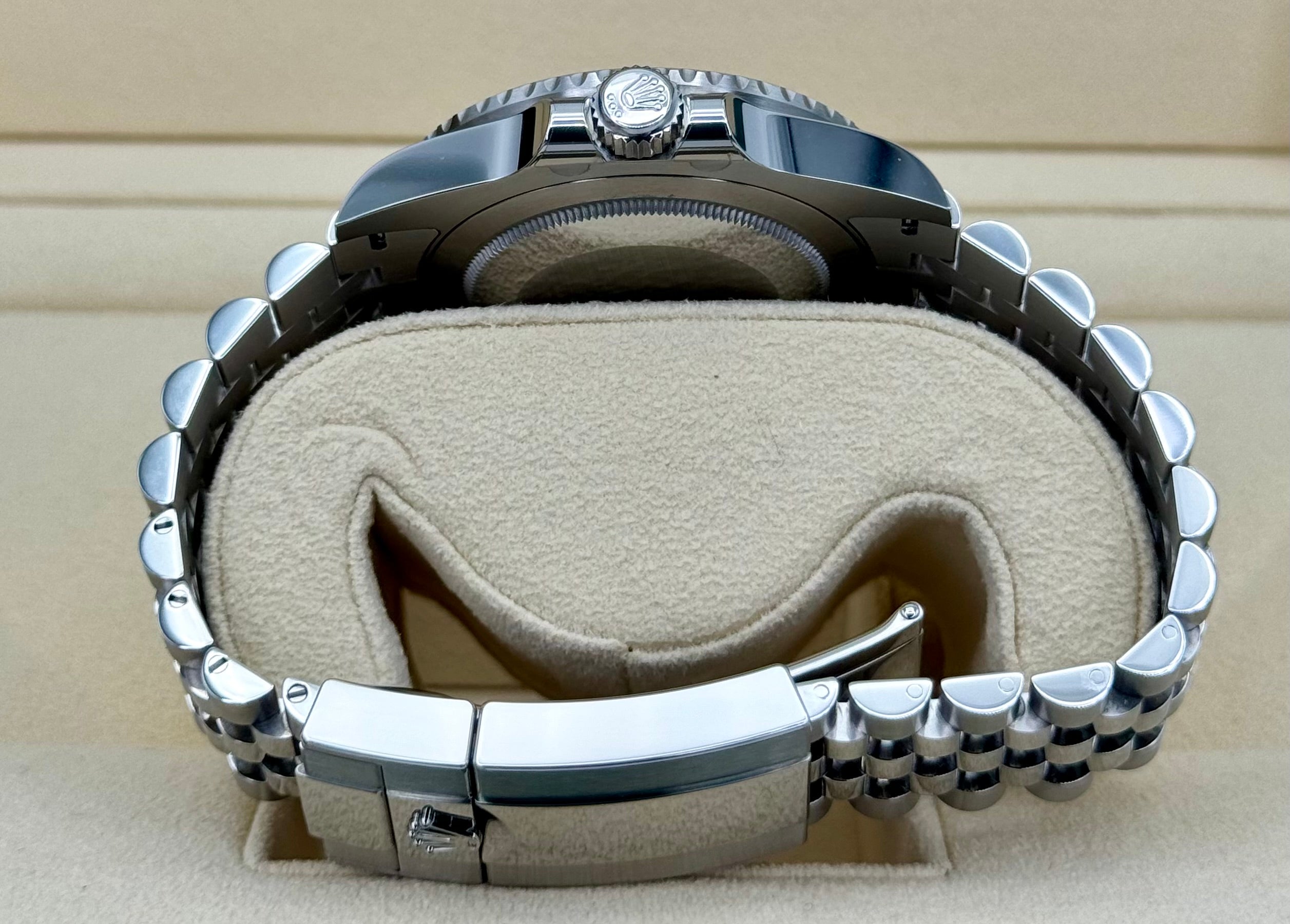 NEW 2024 Rolex GMT-Master II "Pepsi" 40mm 126710BLRO Jubilee - Image 9