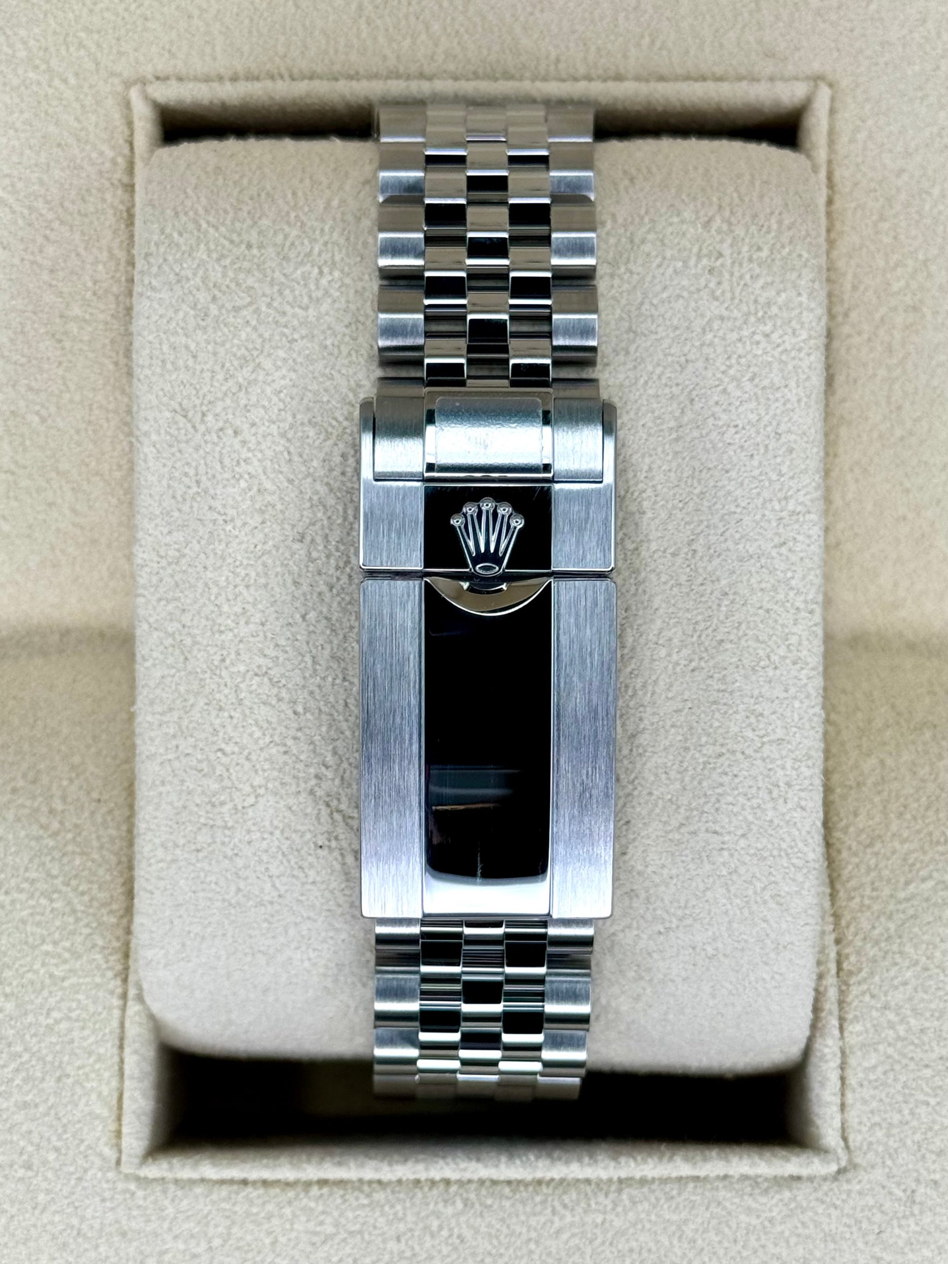 2023 Rolex GMT-Master II "Batgirl" 40mm 126710BLNR Jubilee Black Dial - Image 2