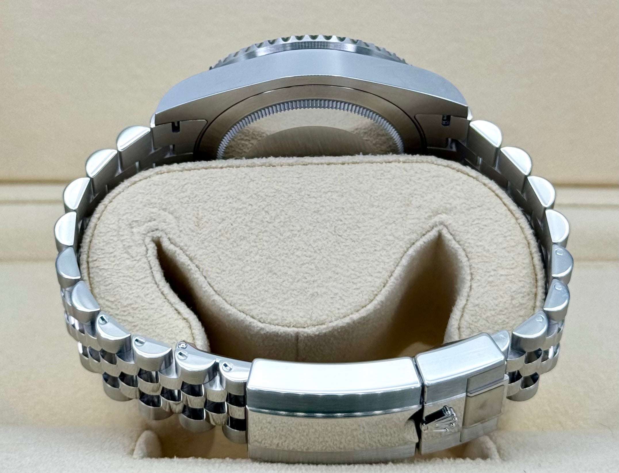 2023 Rolex GMT-Master II "Batgirl" 40mm 126710BLNR Jubilee Black Dial - Image 10