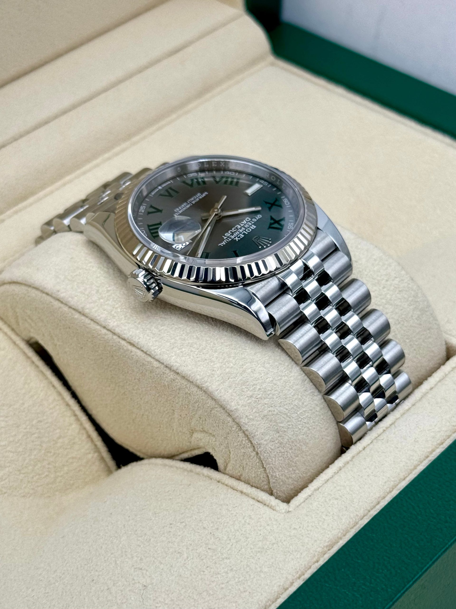 2021 Rolex Datejust 36mm 126234 Jubilee Wimbledon Dial - Image 8