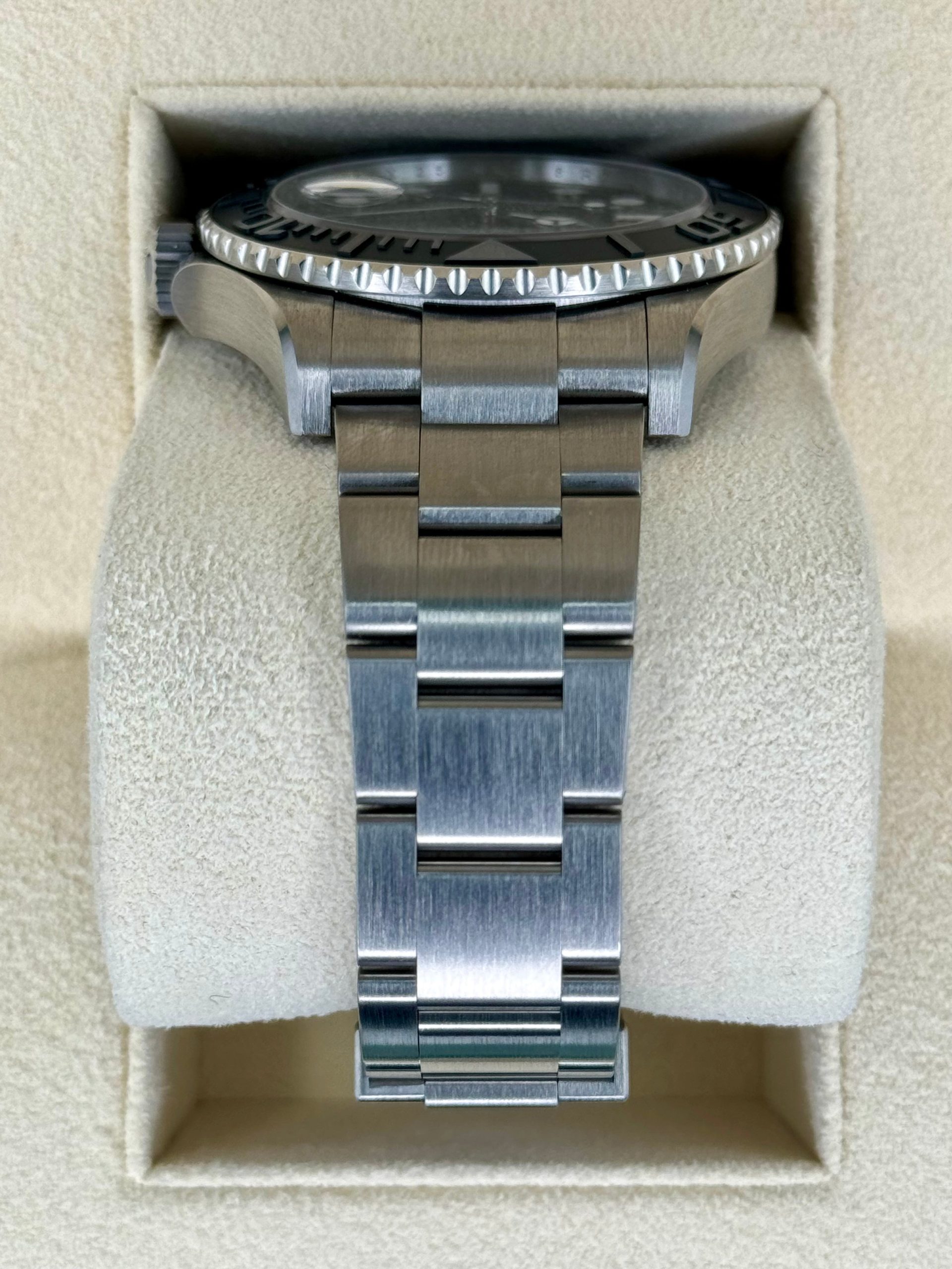 NEW 2024 Rolex Yacht-Master 42mm 226627 Titanium - Image 4