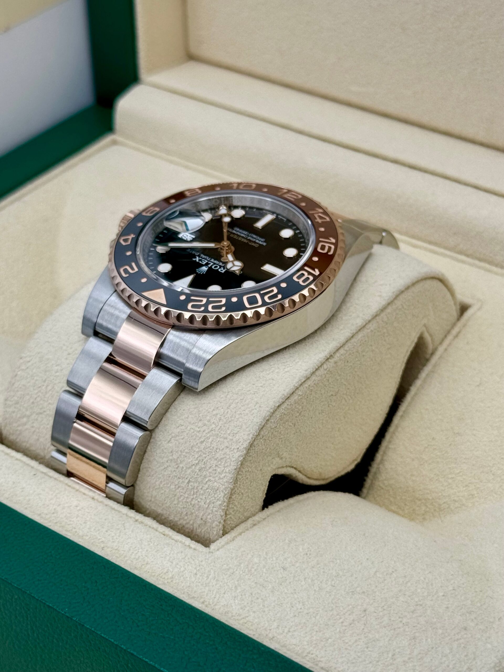 2022 Rolex GMT-Master II "Rootbeer" 40mm 126711CHNR Two-Tone - Image 7
