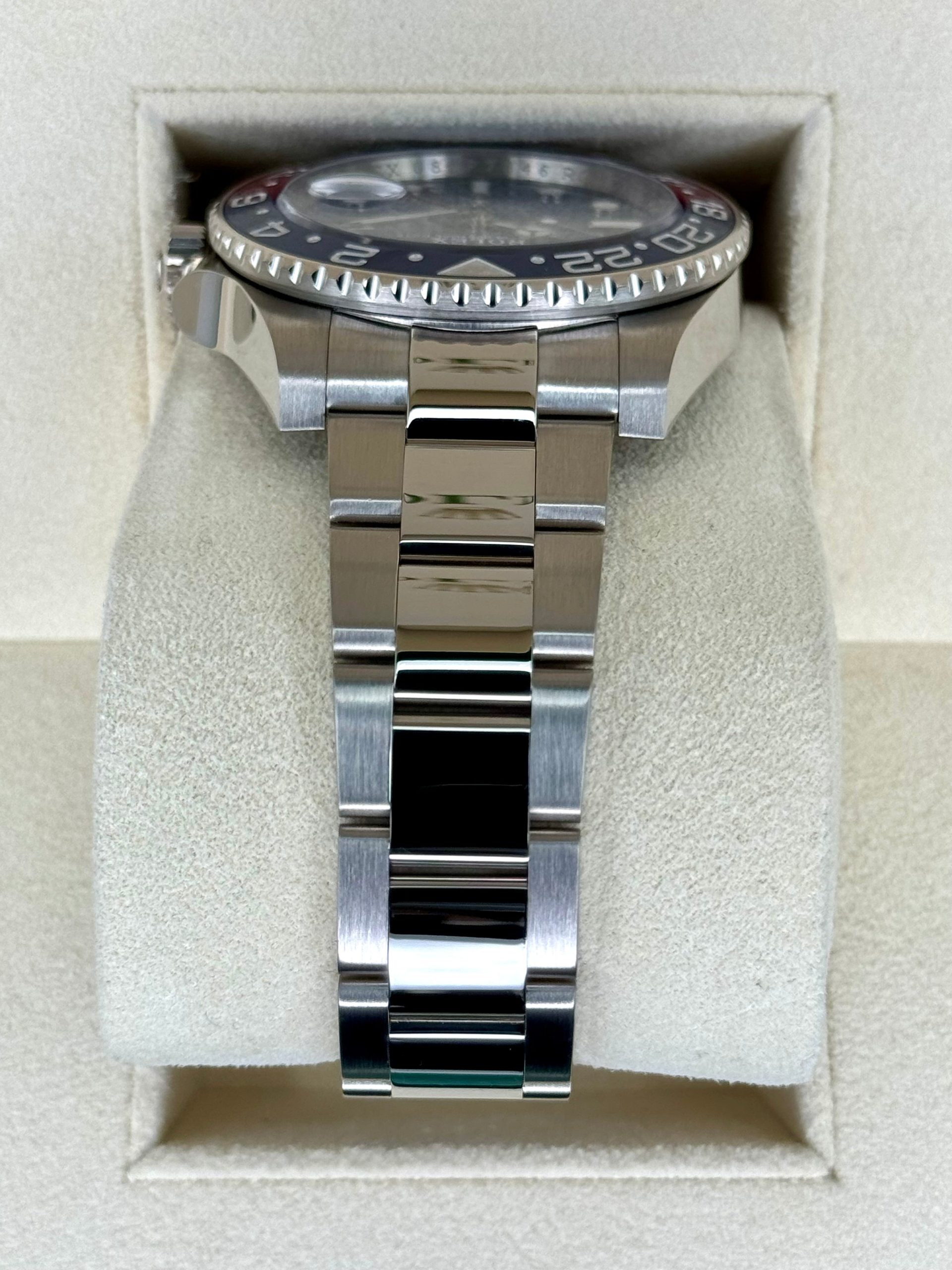 2022 Rolex GMT-Master II "Pepsi" 40mm 126719BLRO White Gold Oyster - Image 4