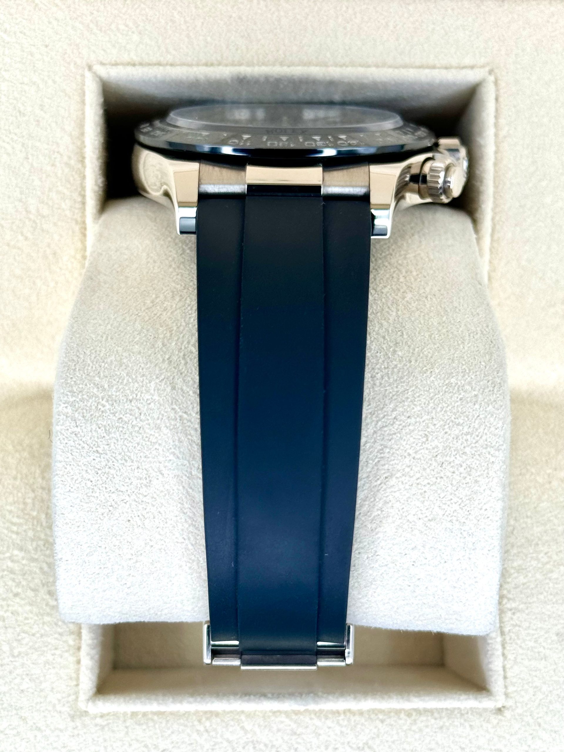 2022 Rolex Daytona 40mm 116519LN White Gold Silver Ghost Dial - Image 3