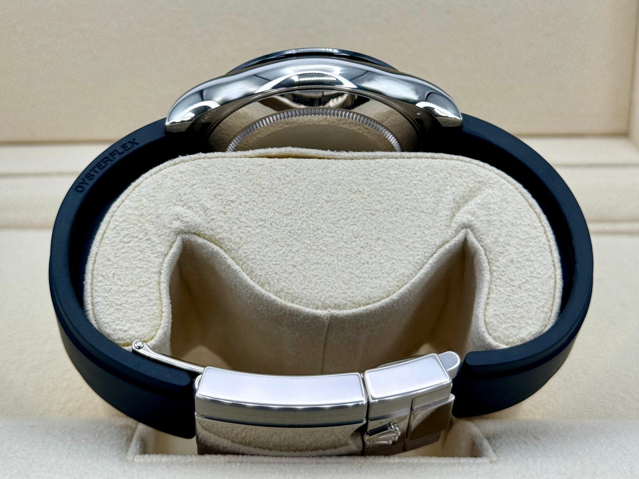 2022 Rolex Daytona 40mm 116519LN White Gold Silver Ghost Dial - Image 10