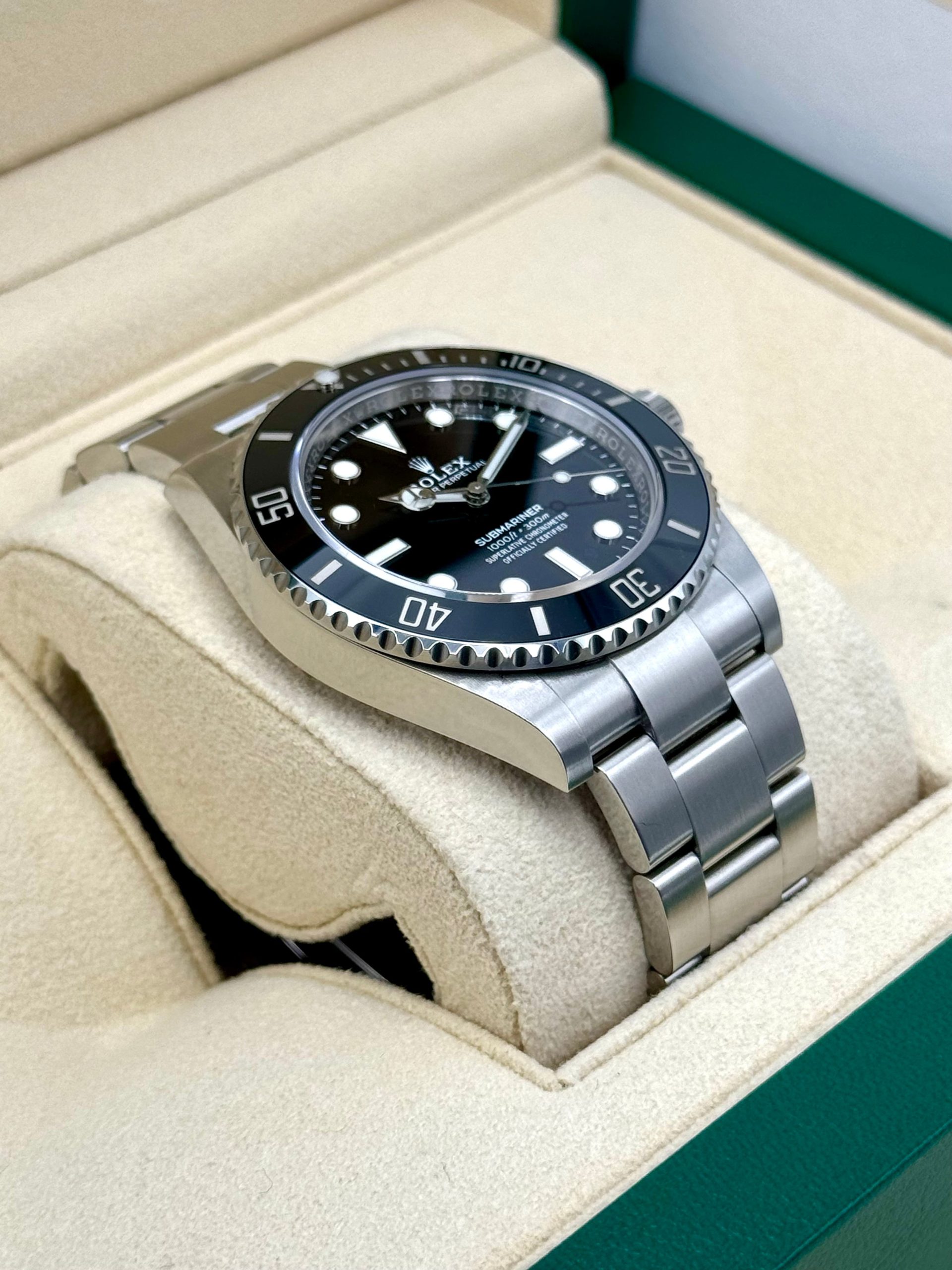 2022 Rolex Submariner 41mm 124060 Stainless Steel Black Dial - Image 6