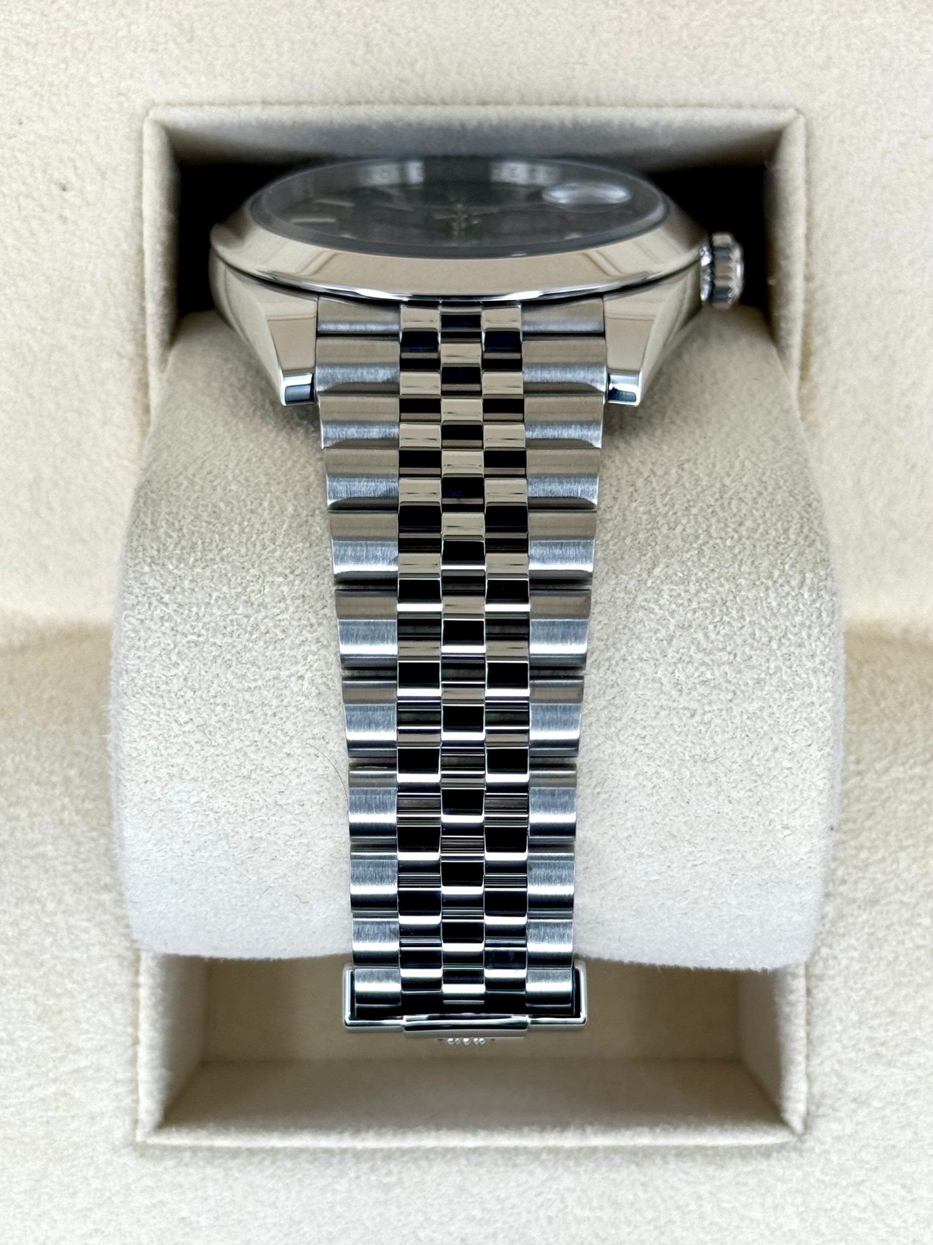 Rolex 2023 Datejust 41mm 126300 Stainless Steel Jubilee Rhodium Dial - Image 3