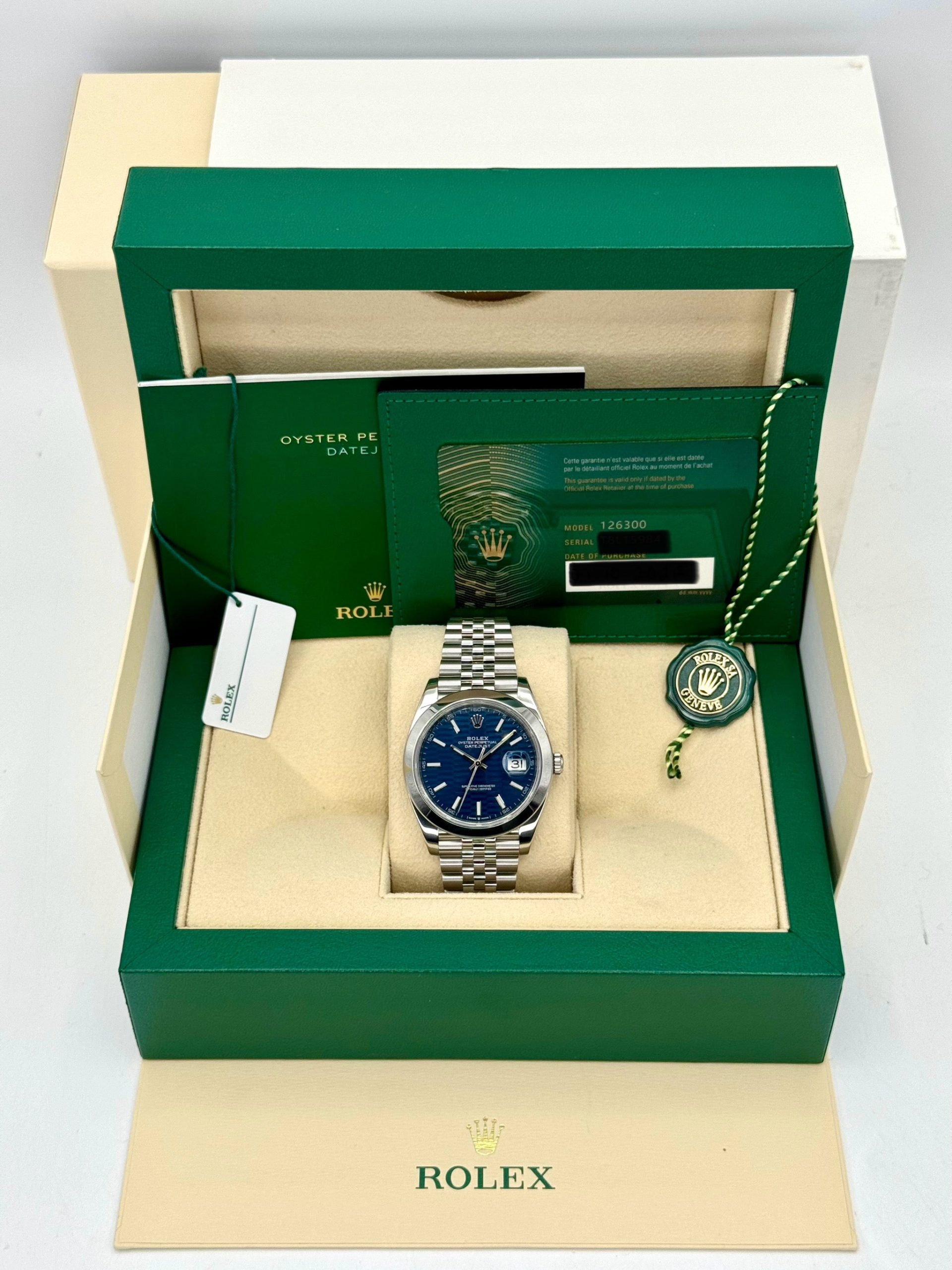 2022 Rolex Datejust 41mm 126300 Stainless Steel Jubilee Blue Motif Dial - Image 12