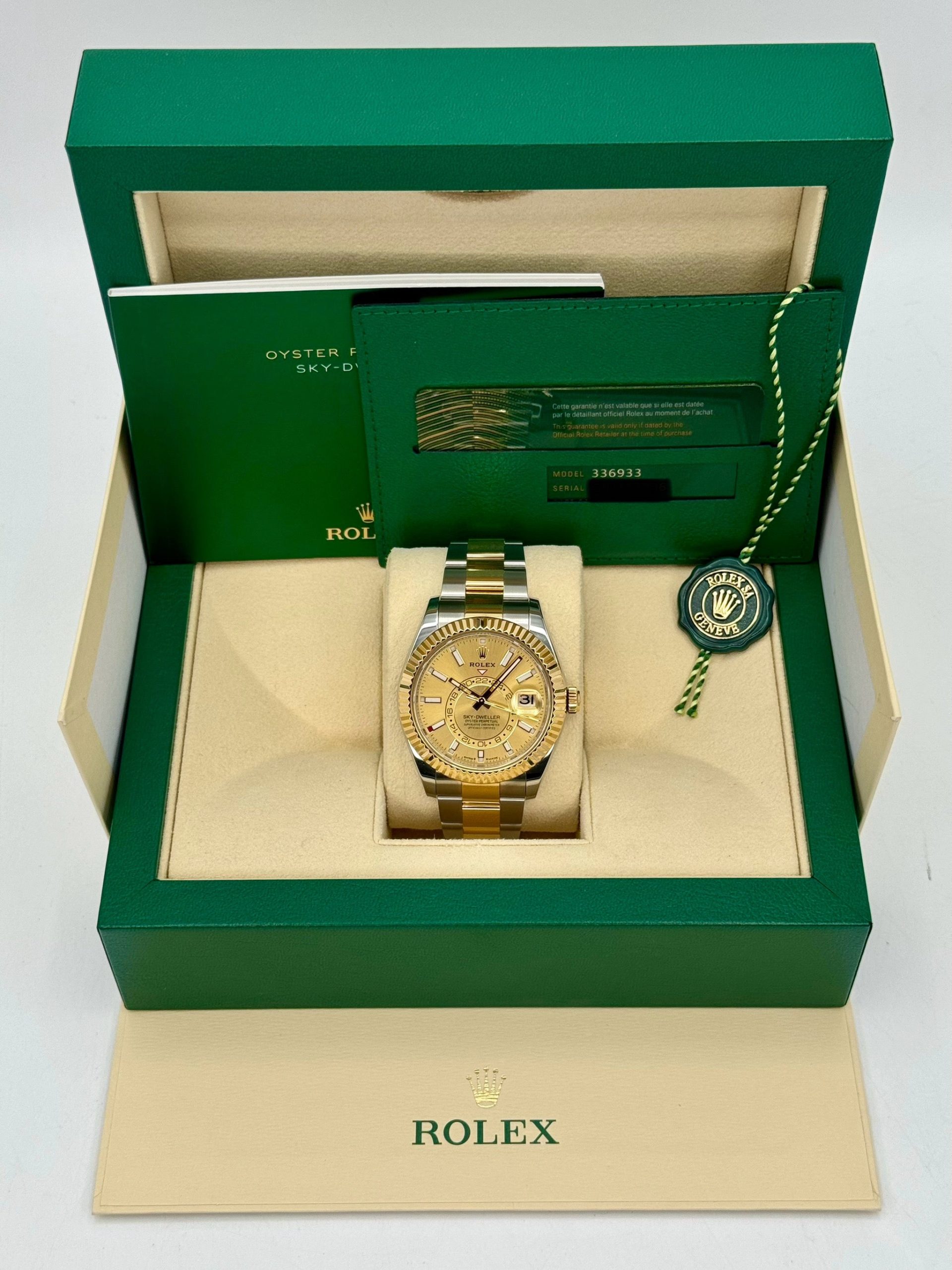 2024 Rolex Sky-Dweller 42mm 336933 Oyster Champagne Dial - Image 11