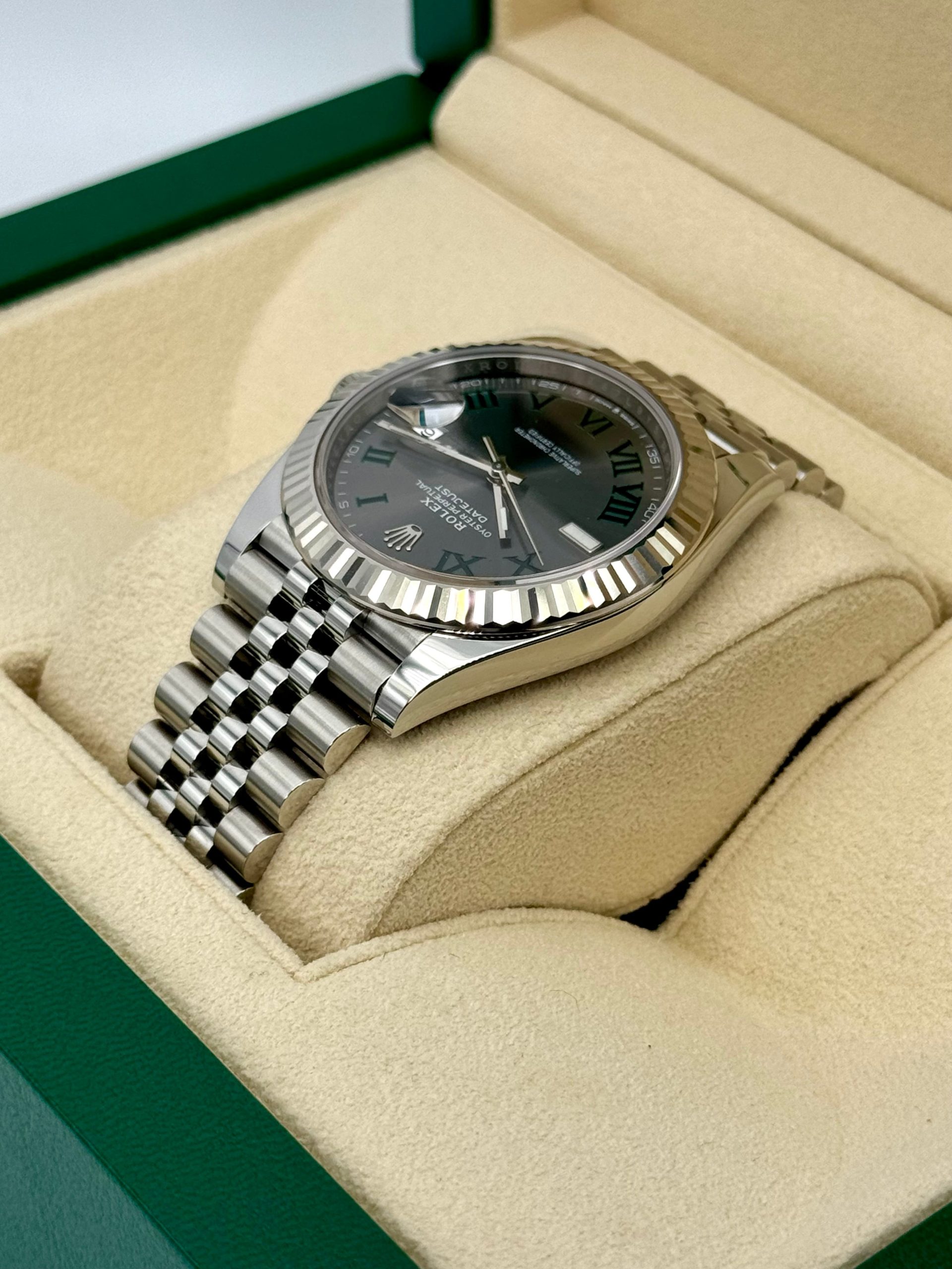 2024 Rolex Datejust 41mm 126334 Jubilee Wimbledon Dial - Image 7