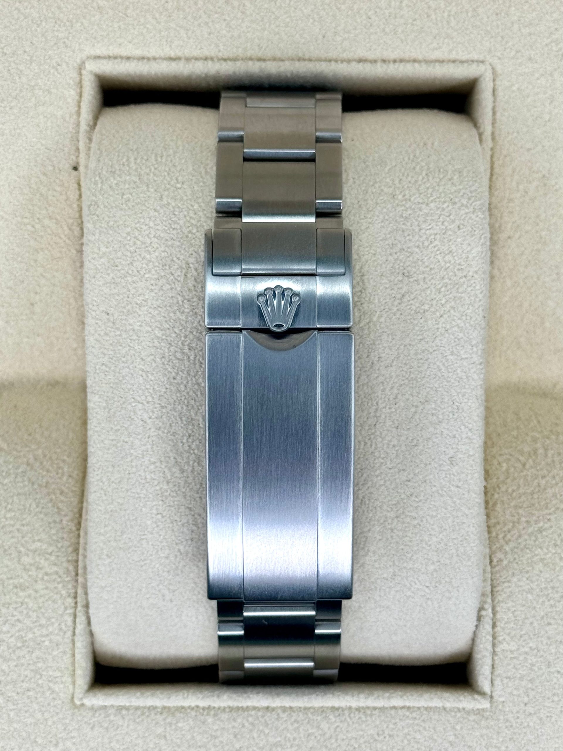 2019 Rolex Submariner "Hulk" 40mm 116610LV Green Dial - Image 2