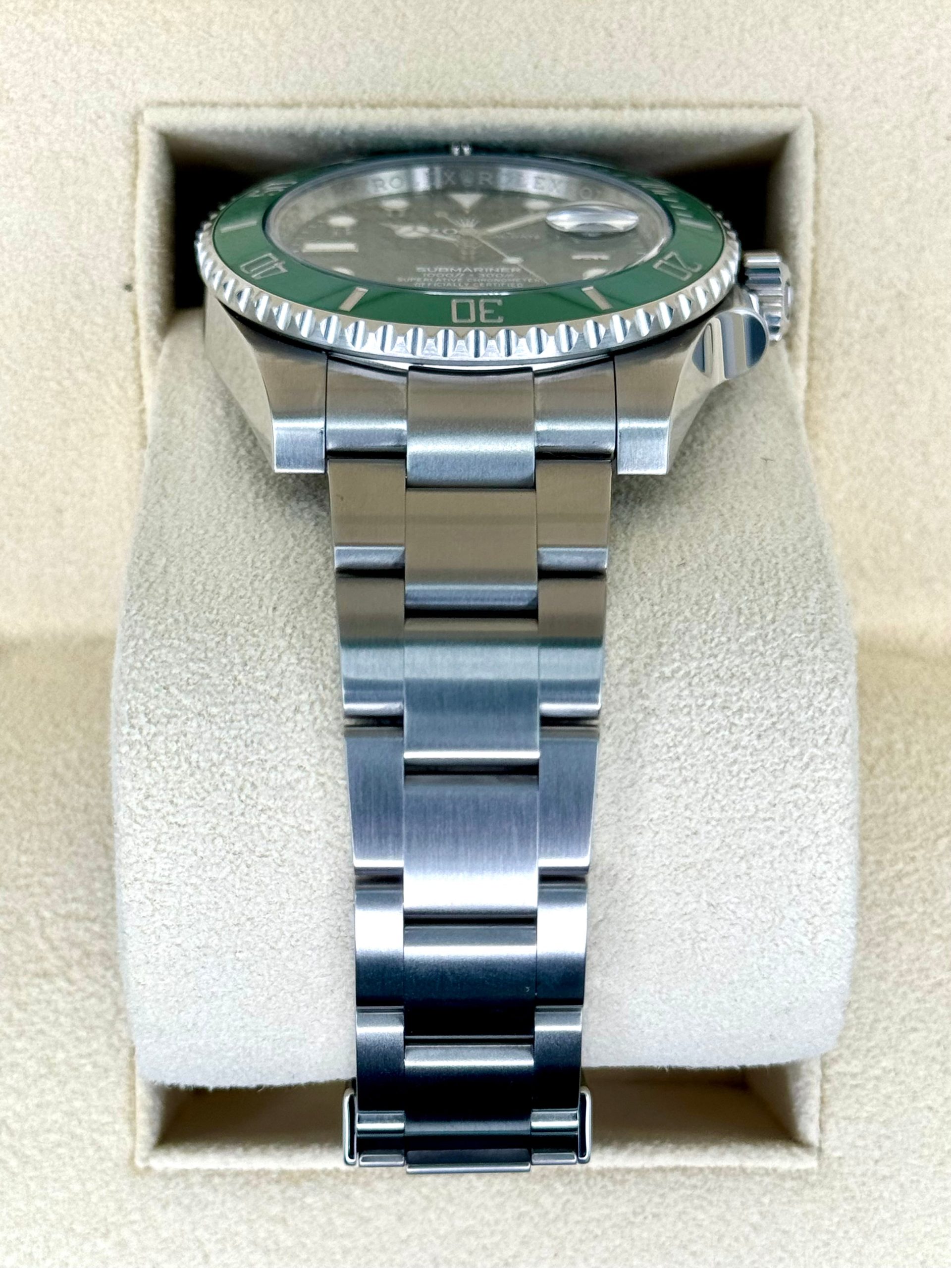 2019 Rolex Submariner "Hulk" 40mm 116610LV Green Dial - Image 3