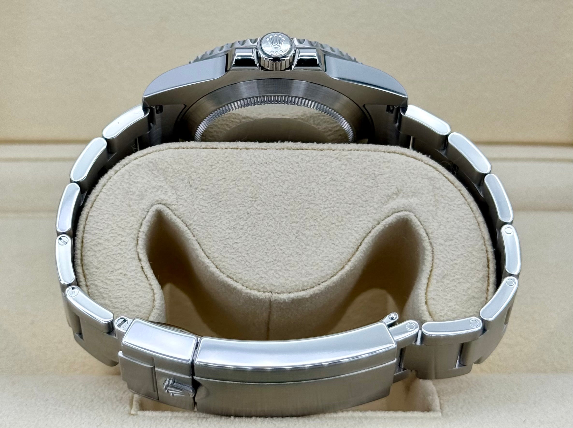 2019 Rolex Submariner "Hulk" 40mm 116610LV Green Dial - Image 9