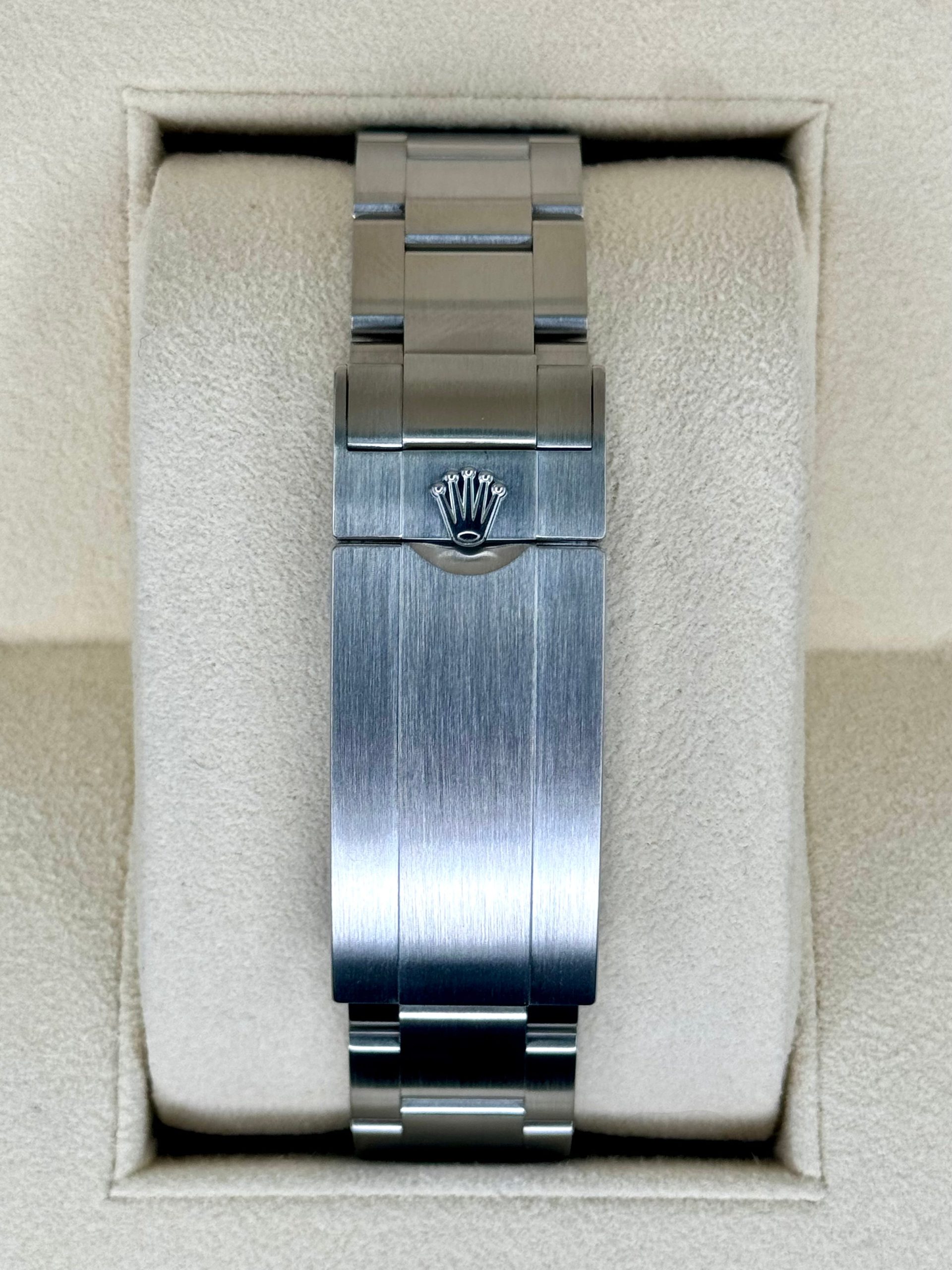 2021 Rolex Submariner 41mm 126610LN Stainless Steel Black Dial - Image 2